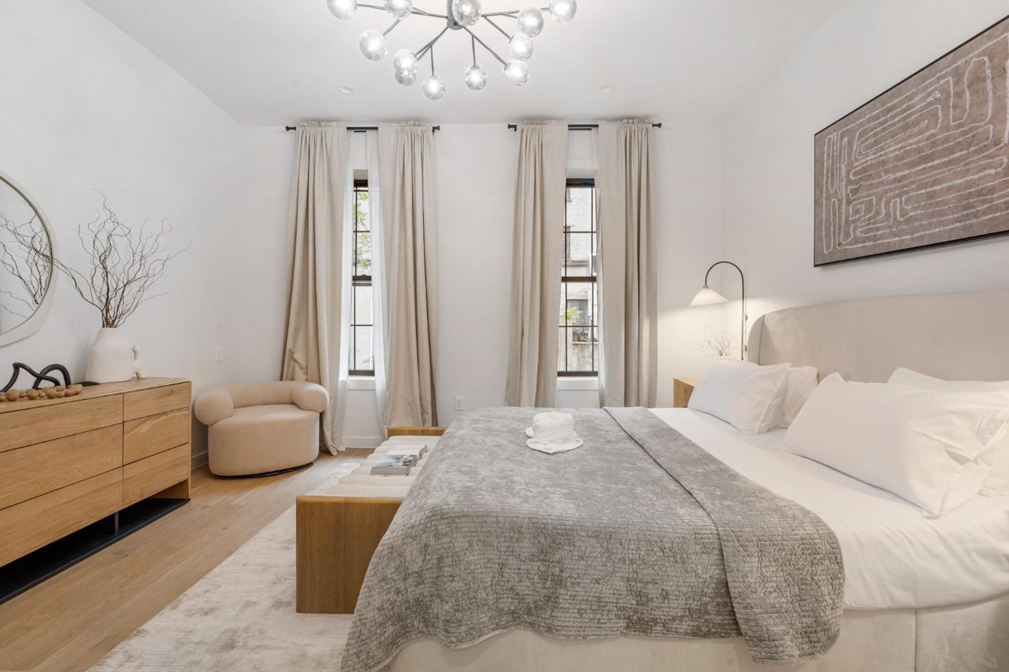 New York City Vacations - Luxurious Harlem Home with Modern Amenities, Outdoor Patio! - Property Image 40