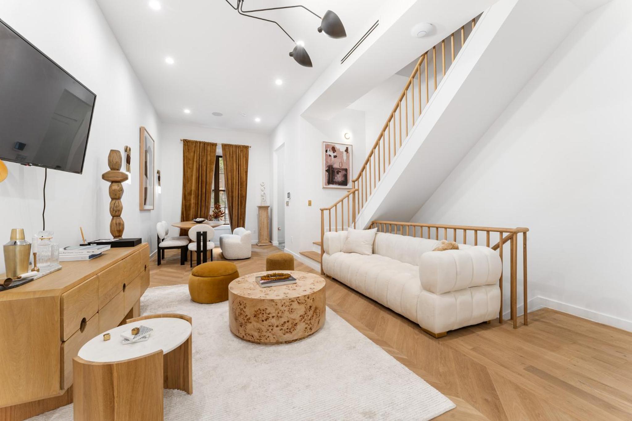 New York City Vacations - Luxurious Harlem Home with Modern Amenities, Outdoor Patio! - Property Image 38