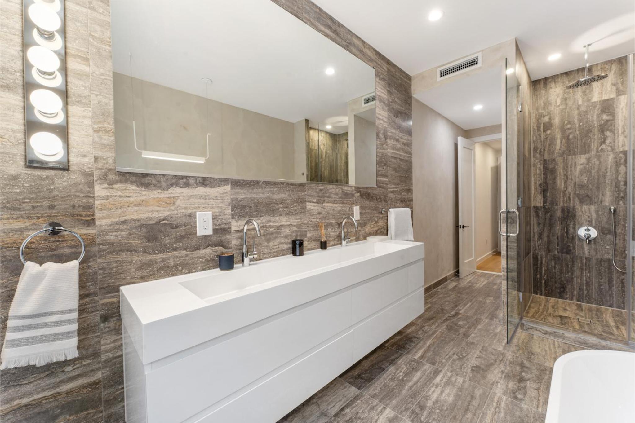 New York City Vacations - Luxurious Harlem Home with Modern Amenities, Outdoor Patio! - Property Image 14