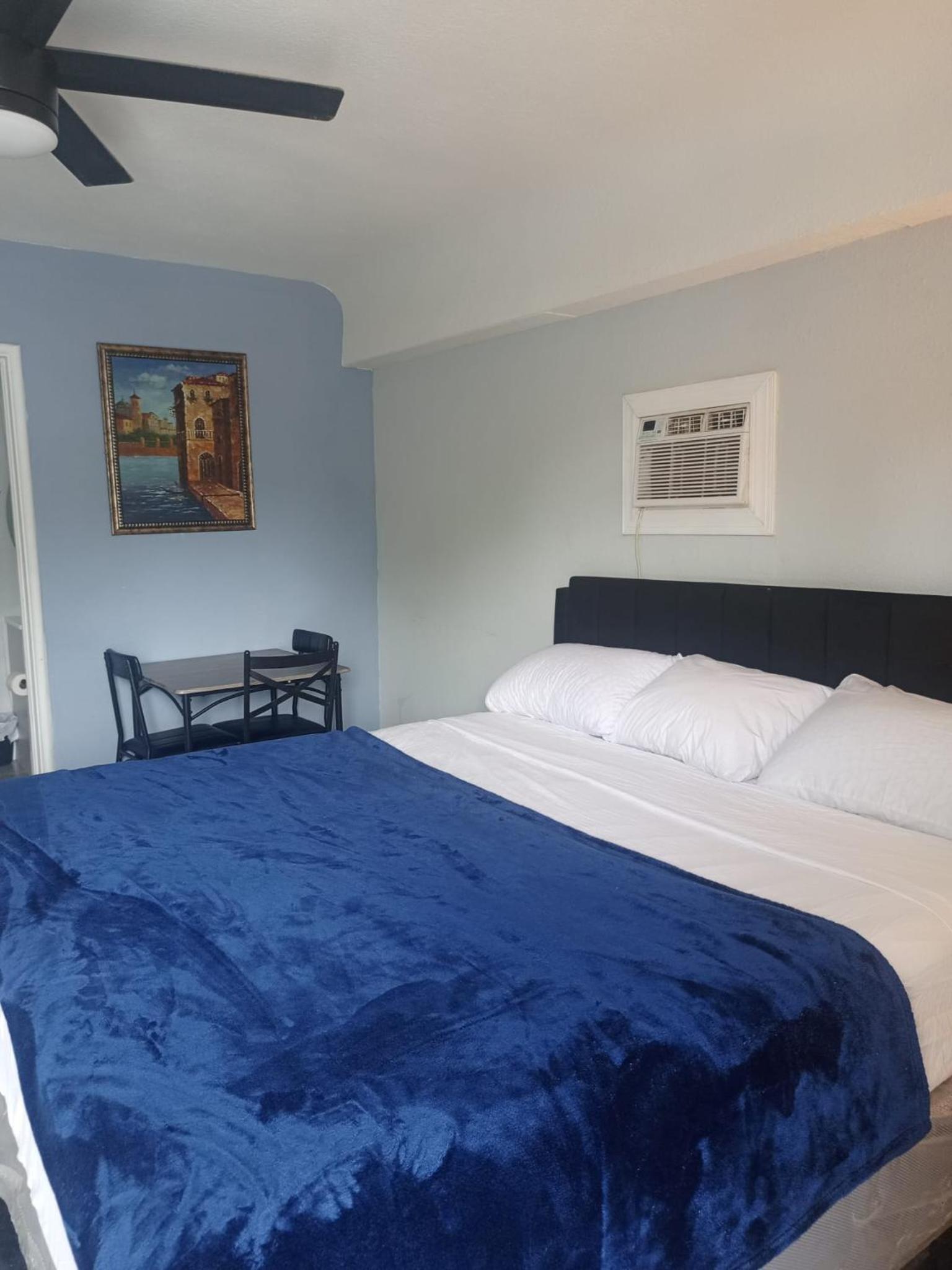 Pousada Suites at Hollywood Beach