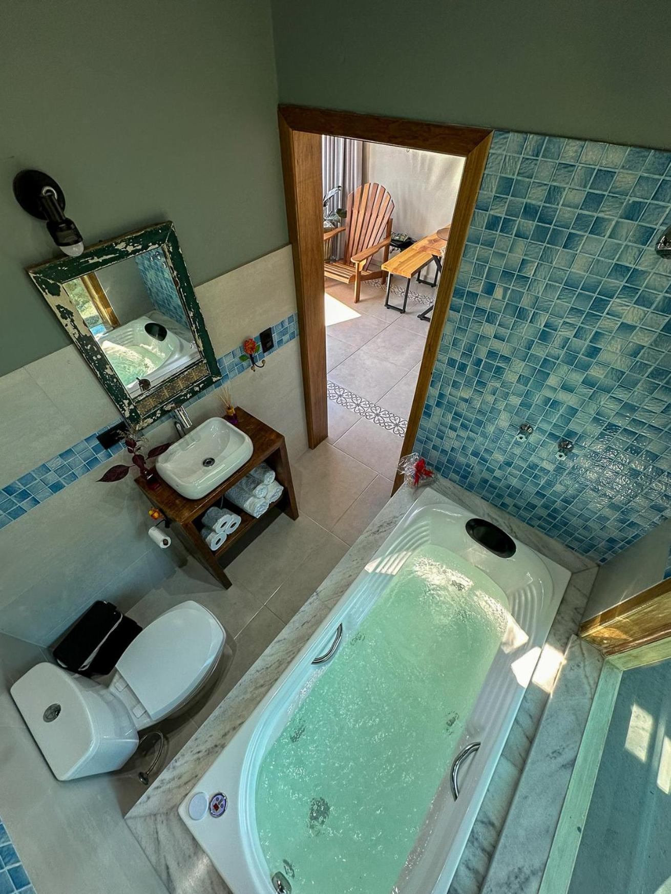 Cabana com jacuzzi e churrasqueira - Ibiuna SP