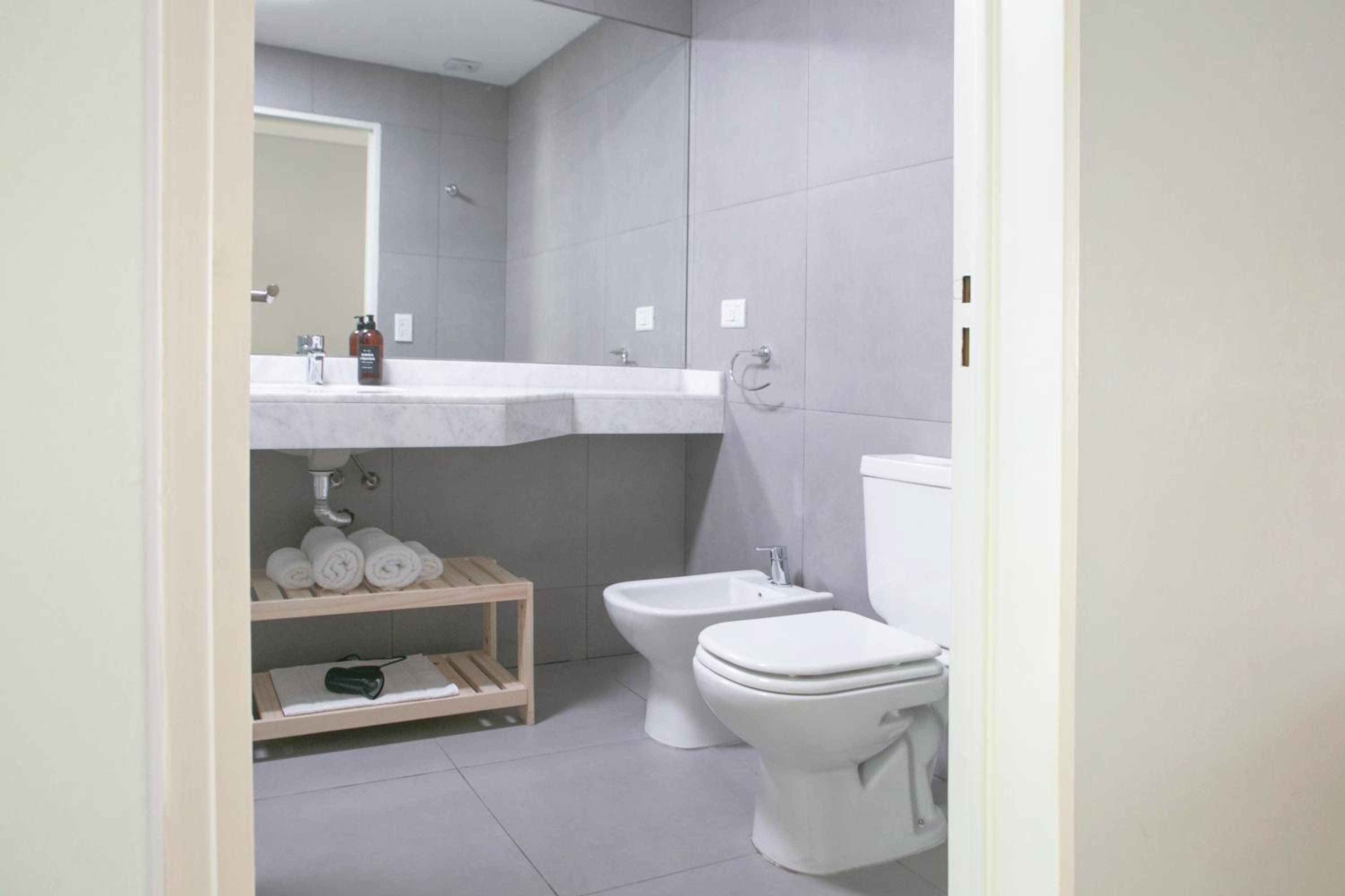 Departamento en Almagro a pasos del Hospital -G21-