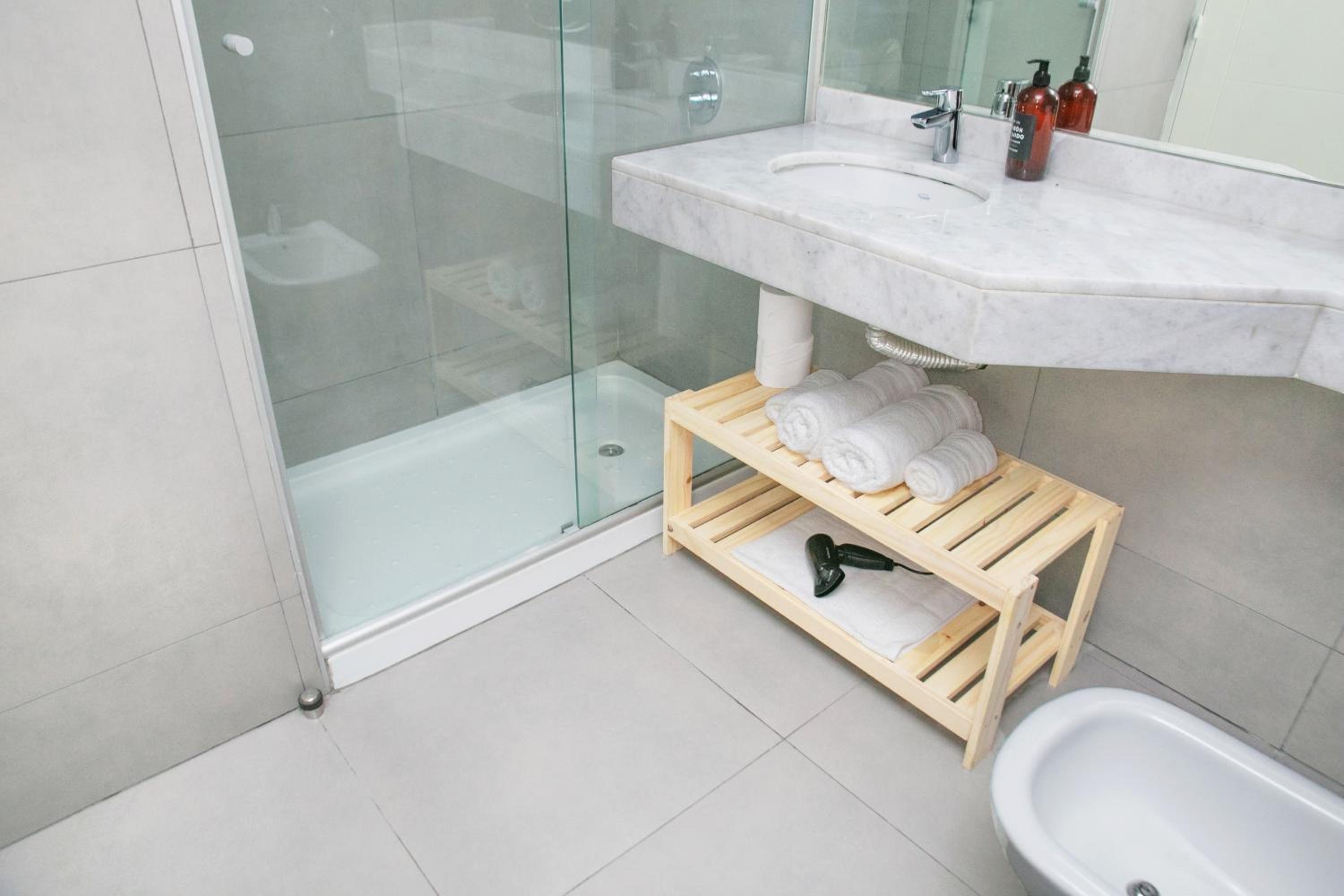 Departamento en Almagro a pasos del Hospital -G21-