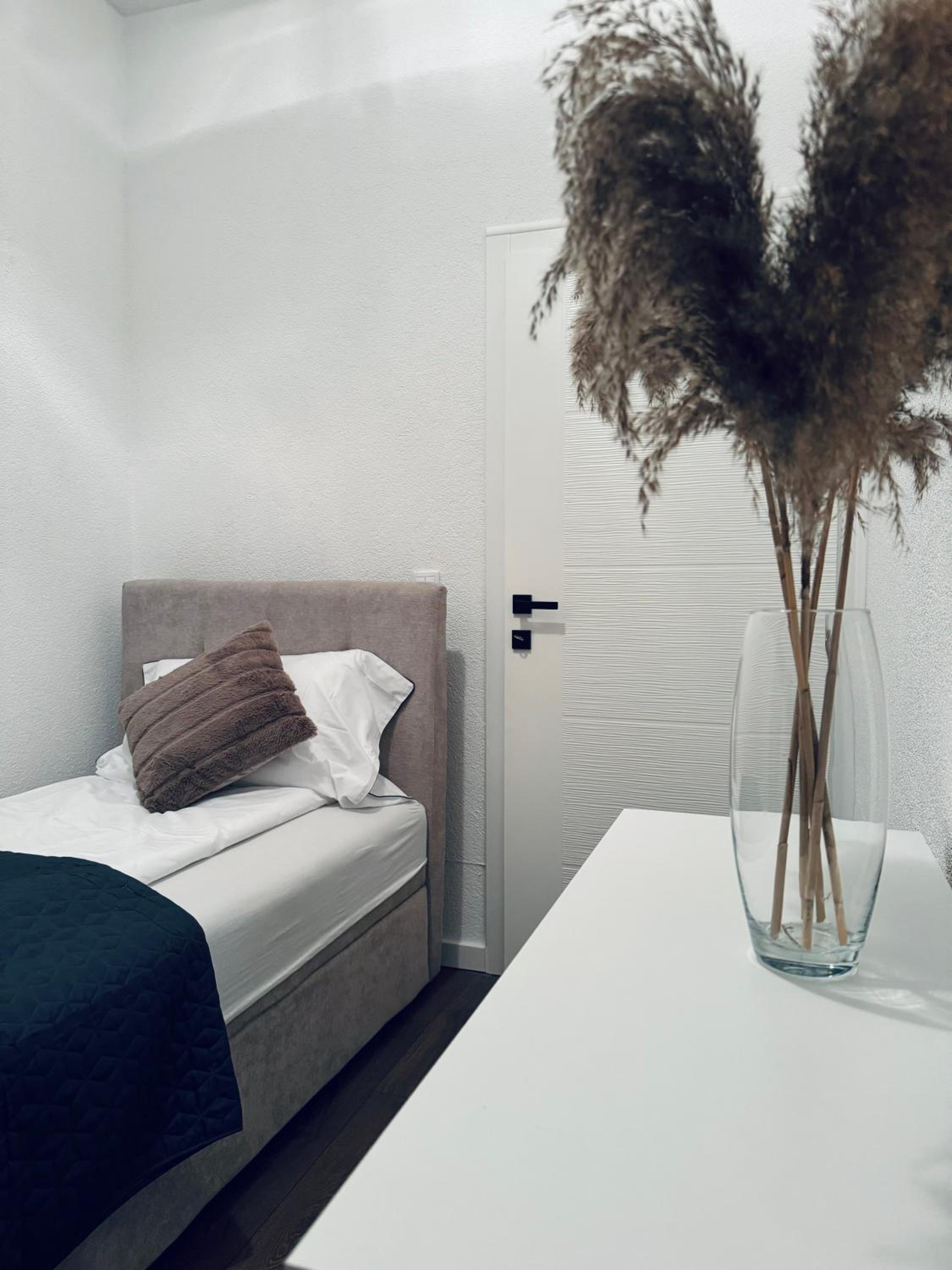 Gianni's Apartments