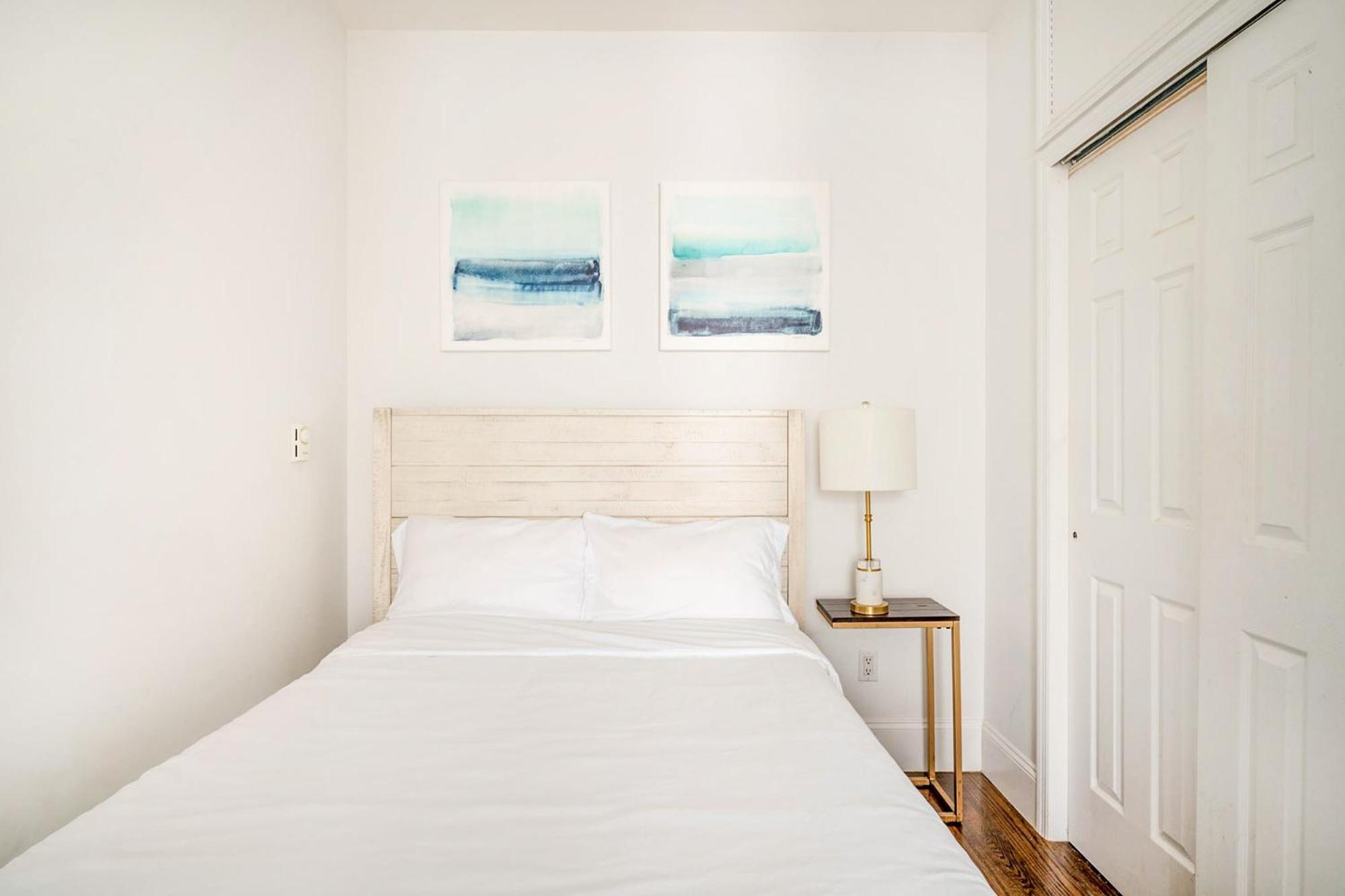 69-2B Prime Lower East East BRAND NEW 1br Apt