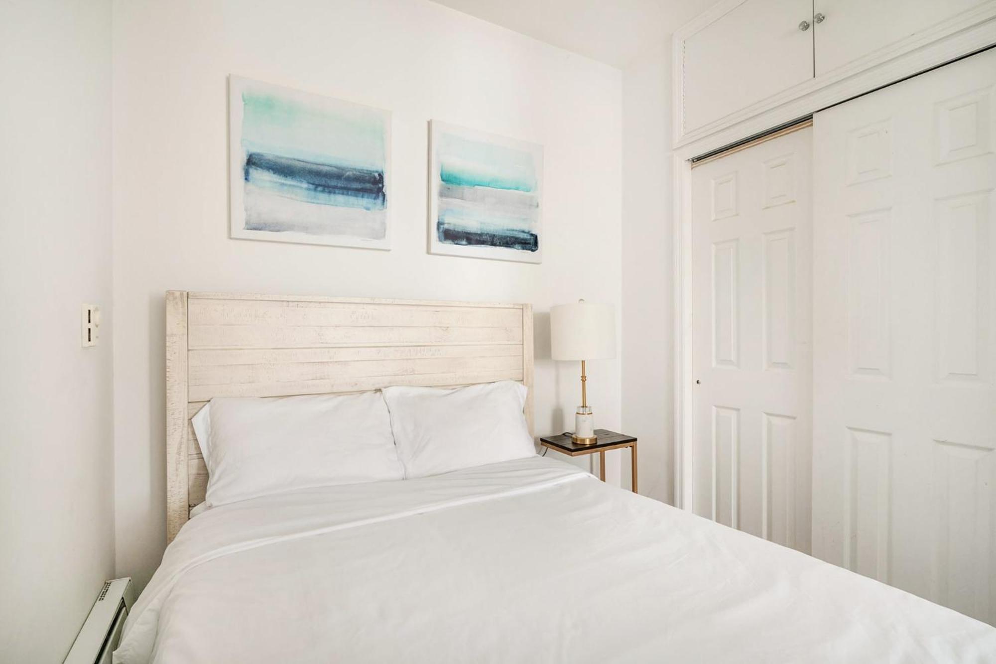 69-2B Prime Lower East East BRAND NEW 1br Apt