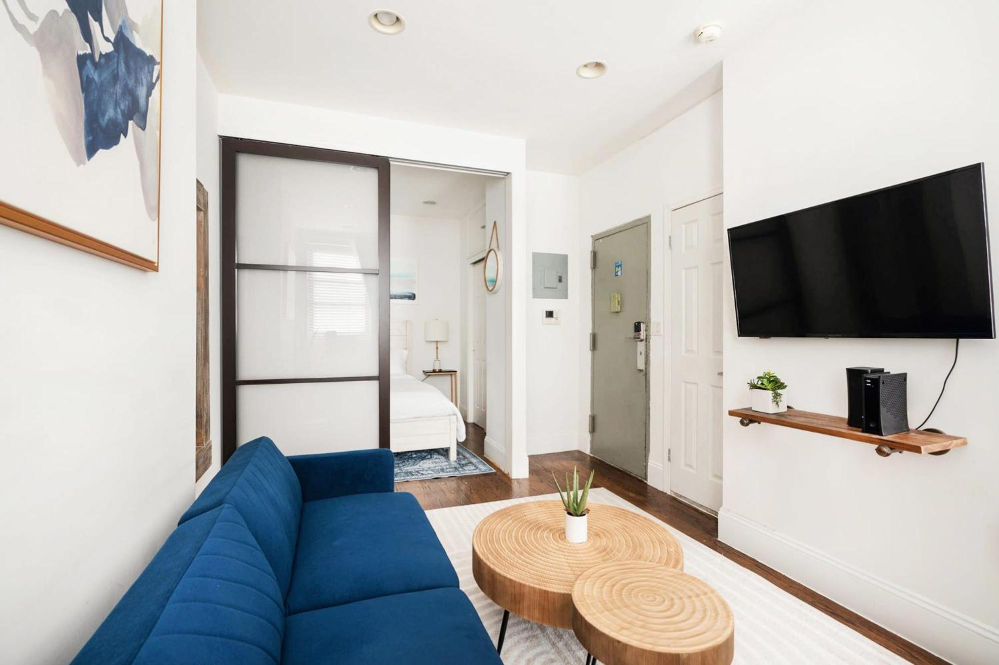 69-2B Prime Lower East East BRAND NEW 1br Apt
