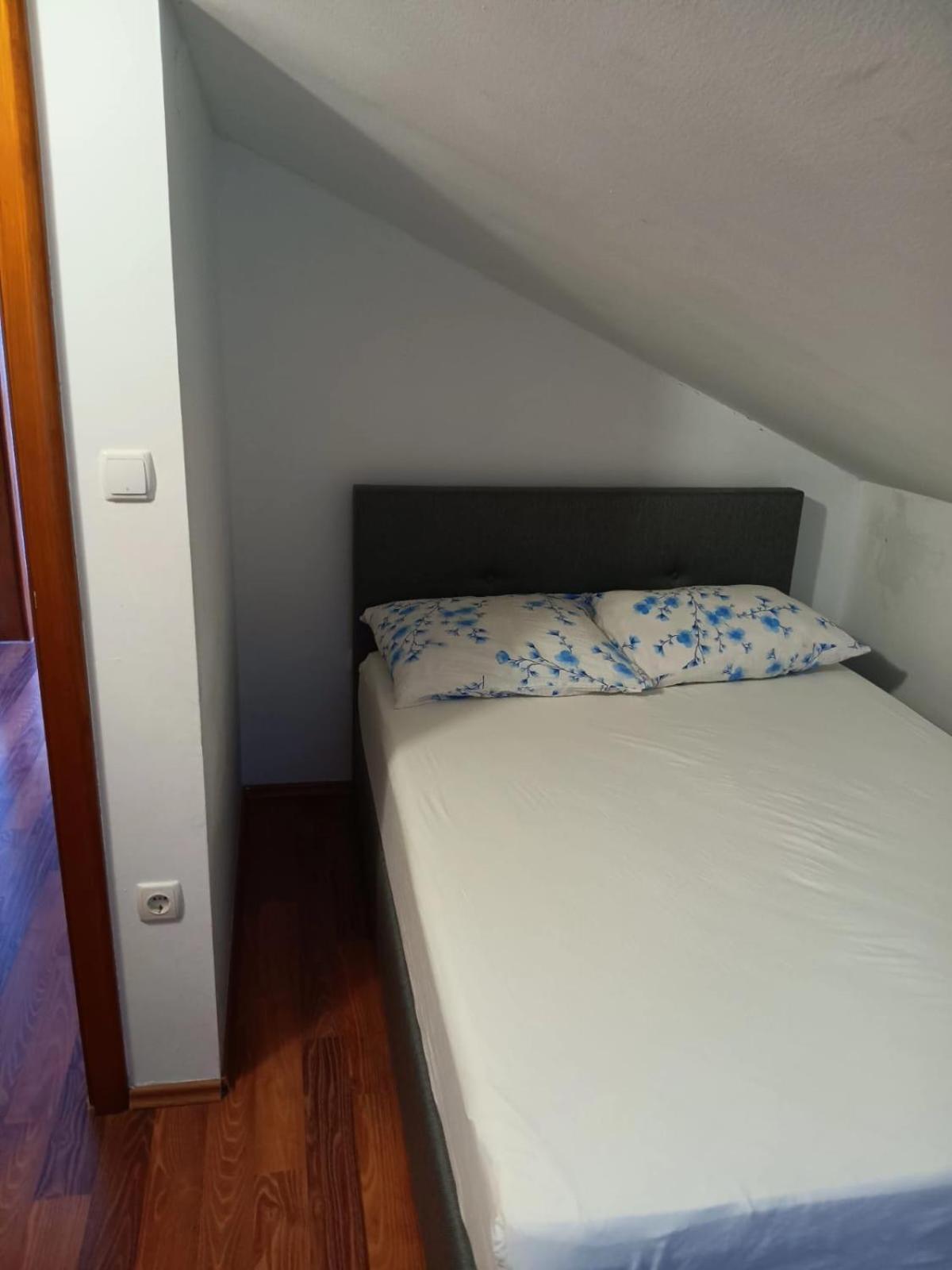 Apartment Mandre