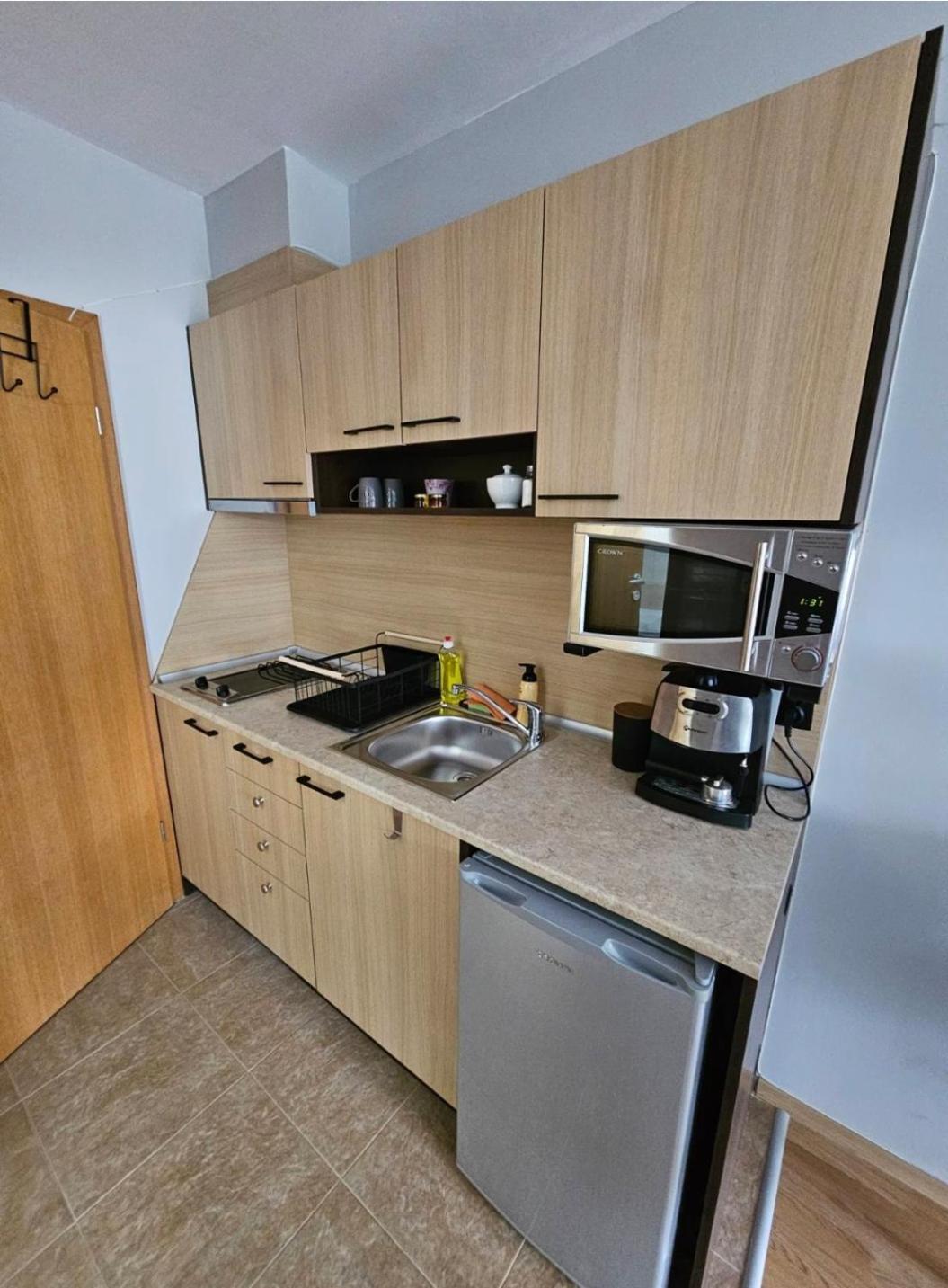 Aspen Suites Luxury Studio A006