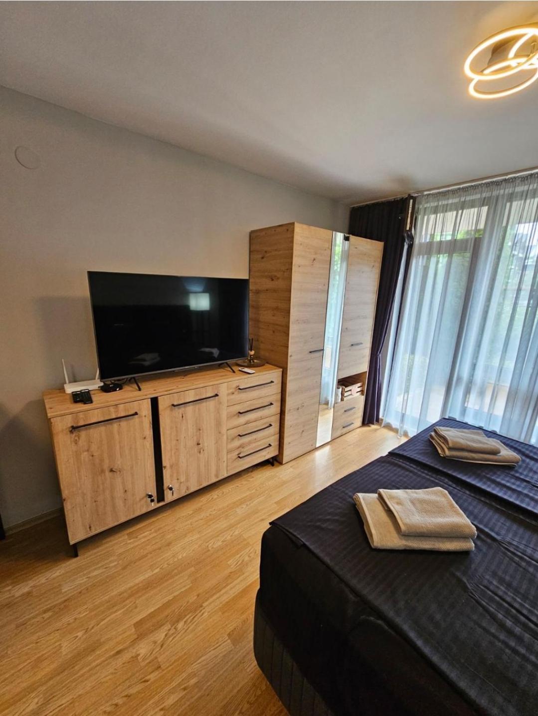 Aspen Suites Luxury Studio A006