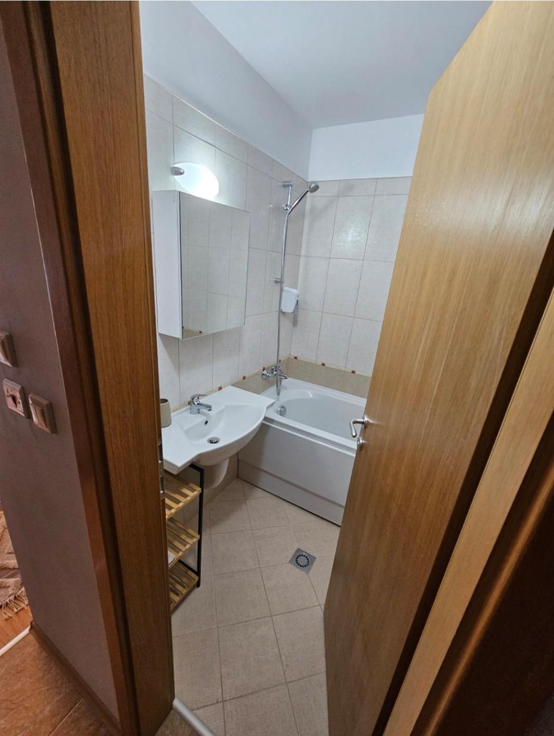Aspen Suites Luxury Studio A006