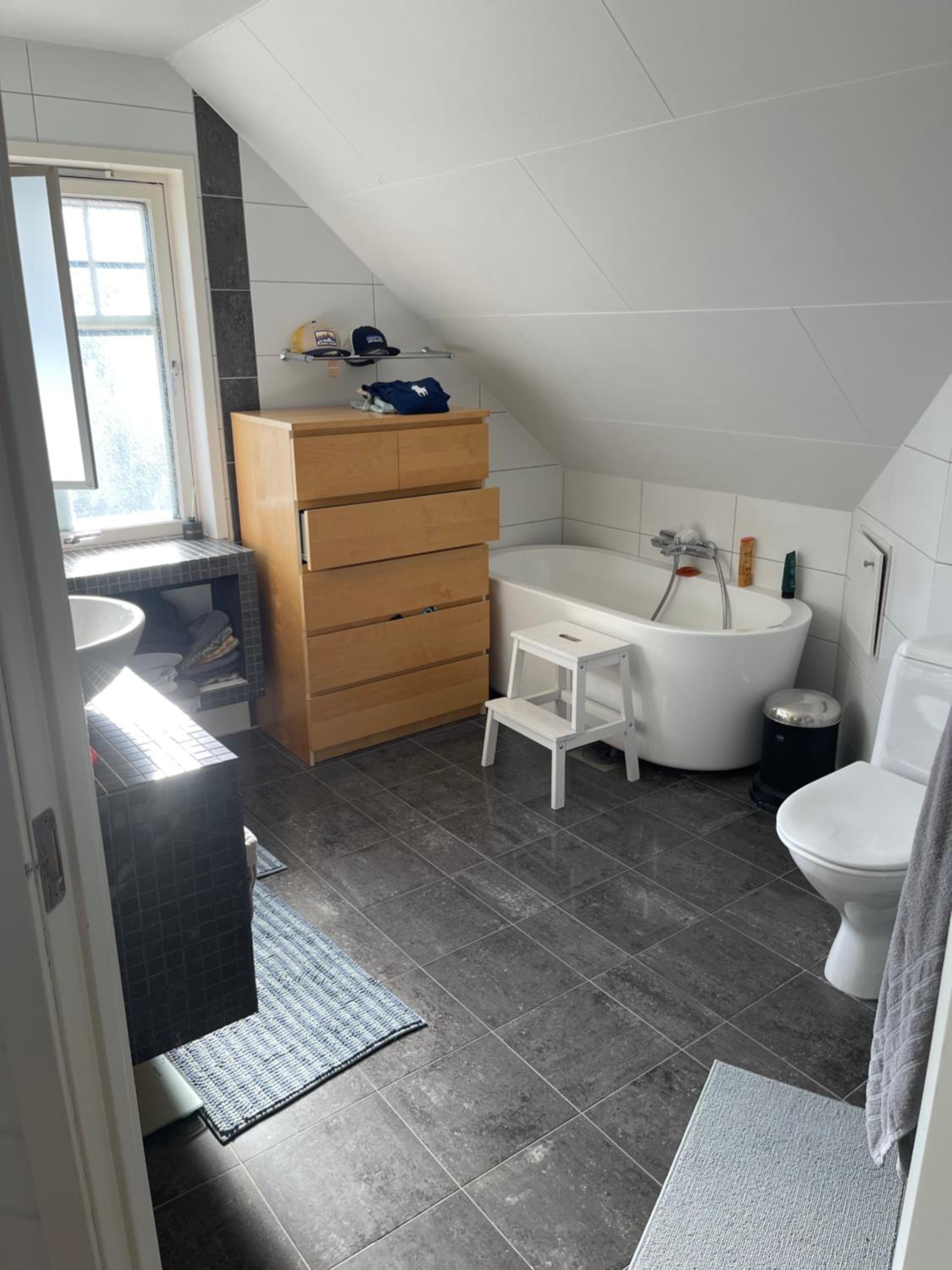 Fin og praktisk bolig til leie for ONS view 4