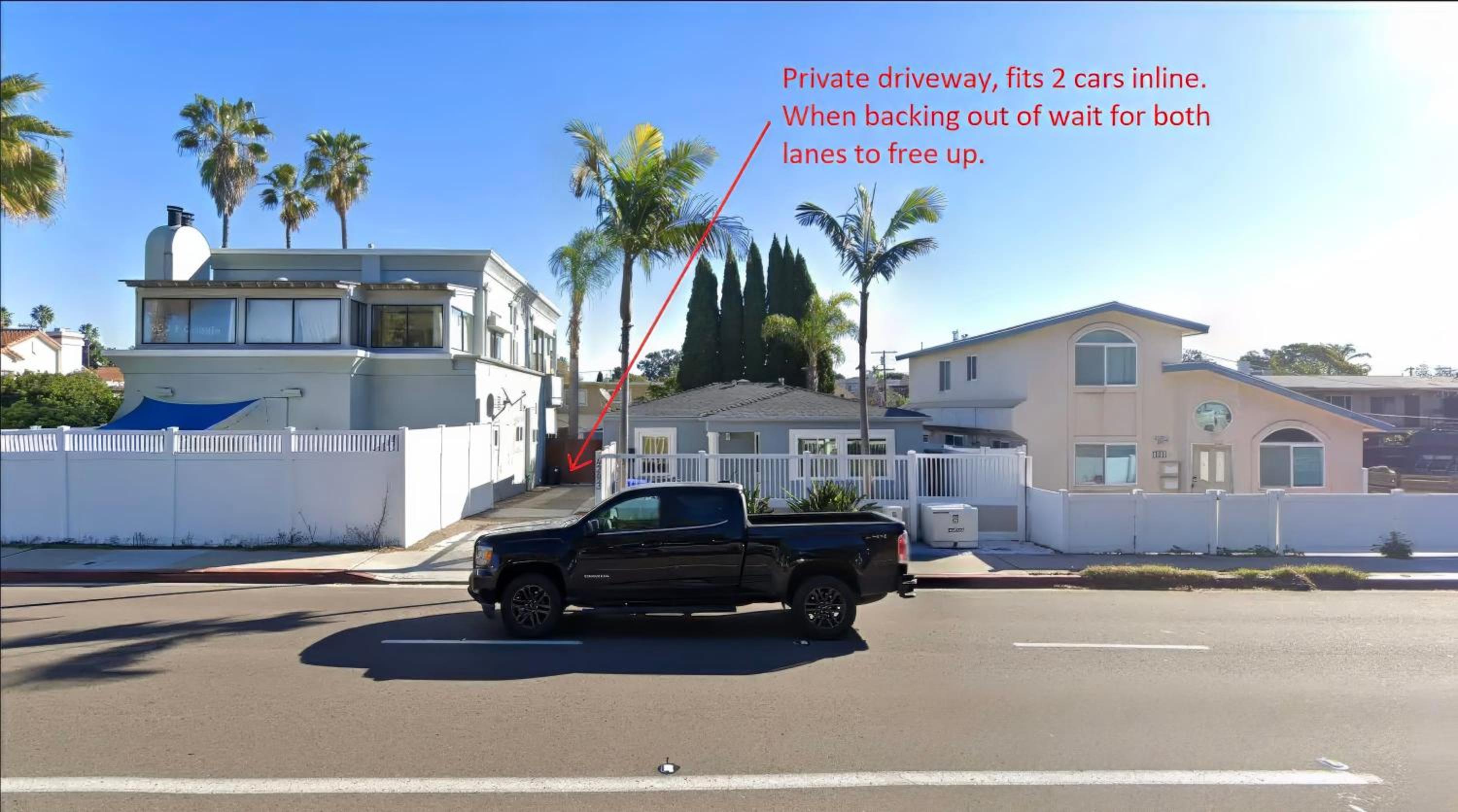 Navigate Stays Beach Cottage with Backyard & Parking