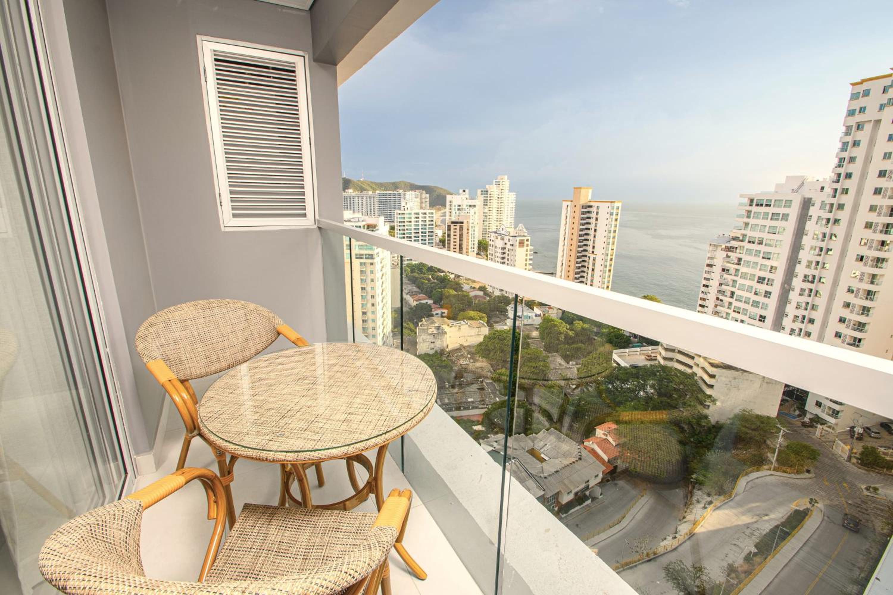 Exclusive Luxury Jr Suite 1BRD By ENCOR