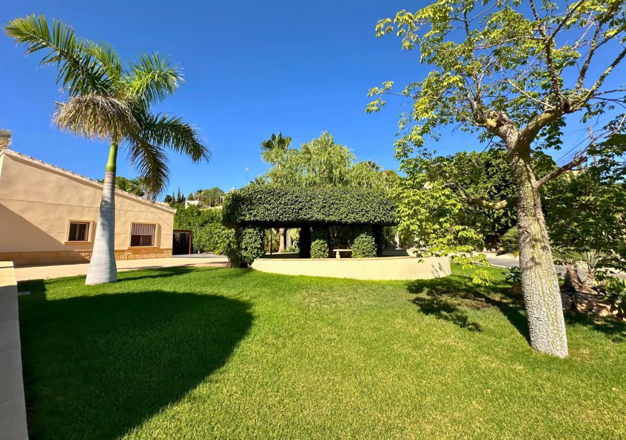 Villa Bonavista: Exclusiva Villa Privada en Elche