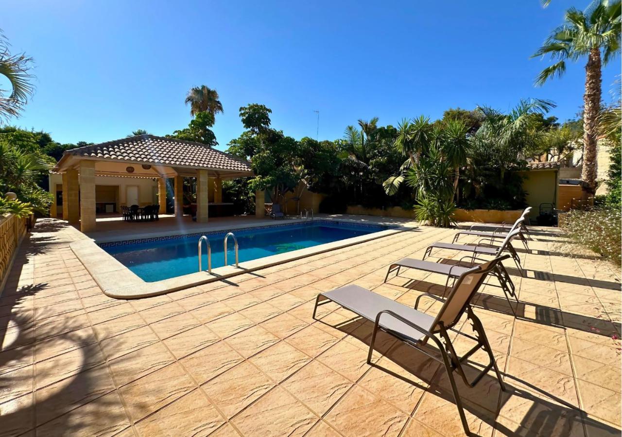Villa Bonavista: Exclusiva Villa Privada en Elche