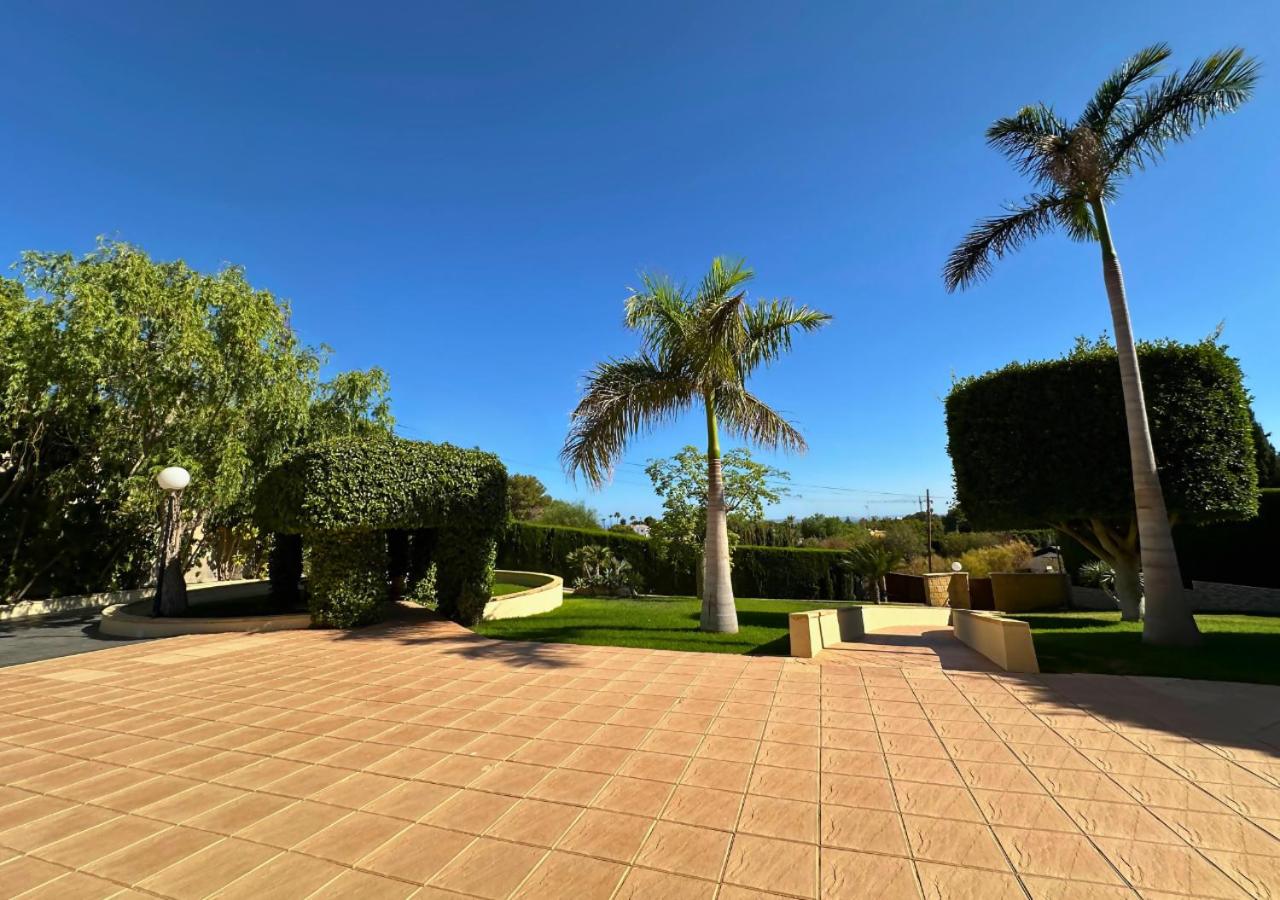 Villa Bonavista: Exclusiva Villa Privada en Elche