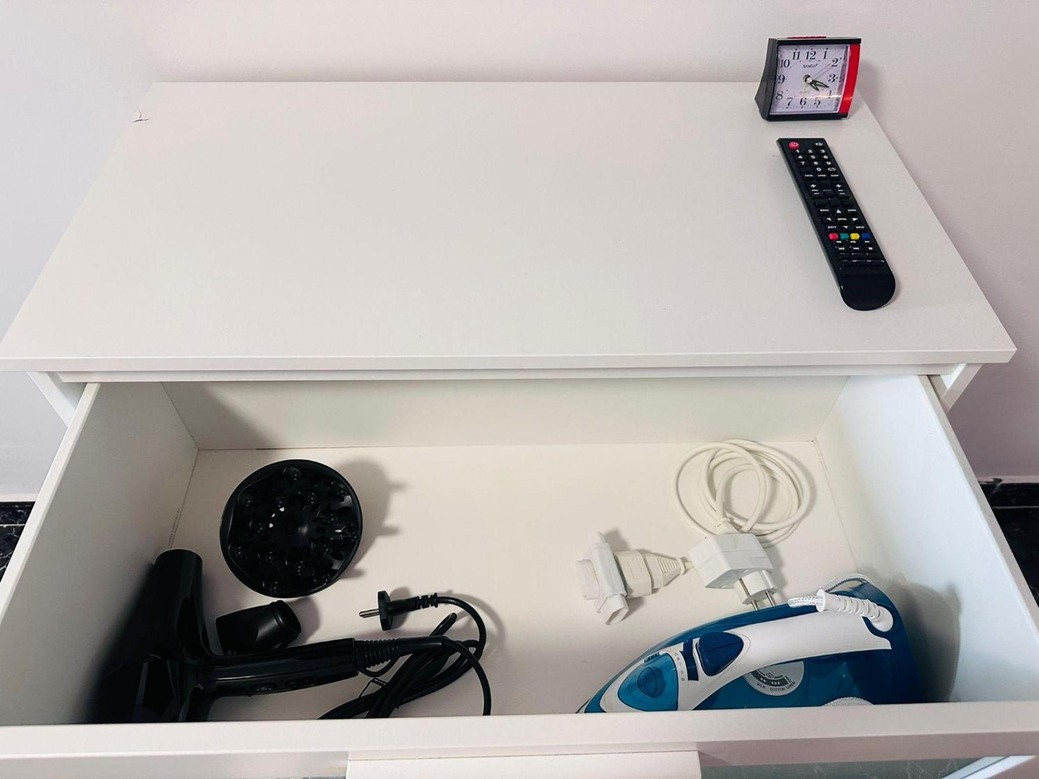 Cozy 2-Bed & Sofa-bed Studio - Pool Wifi Pets view 2