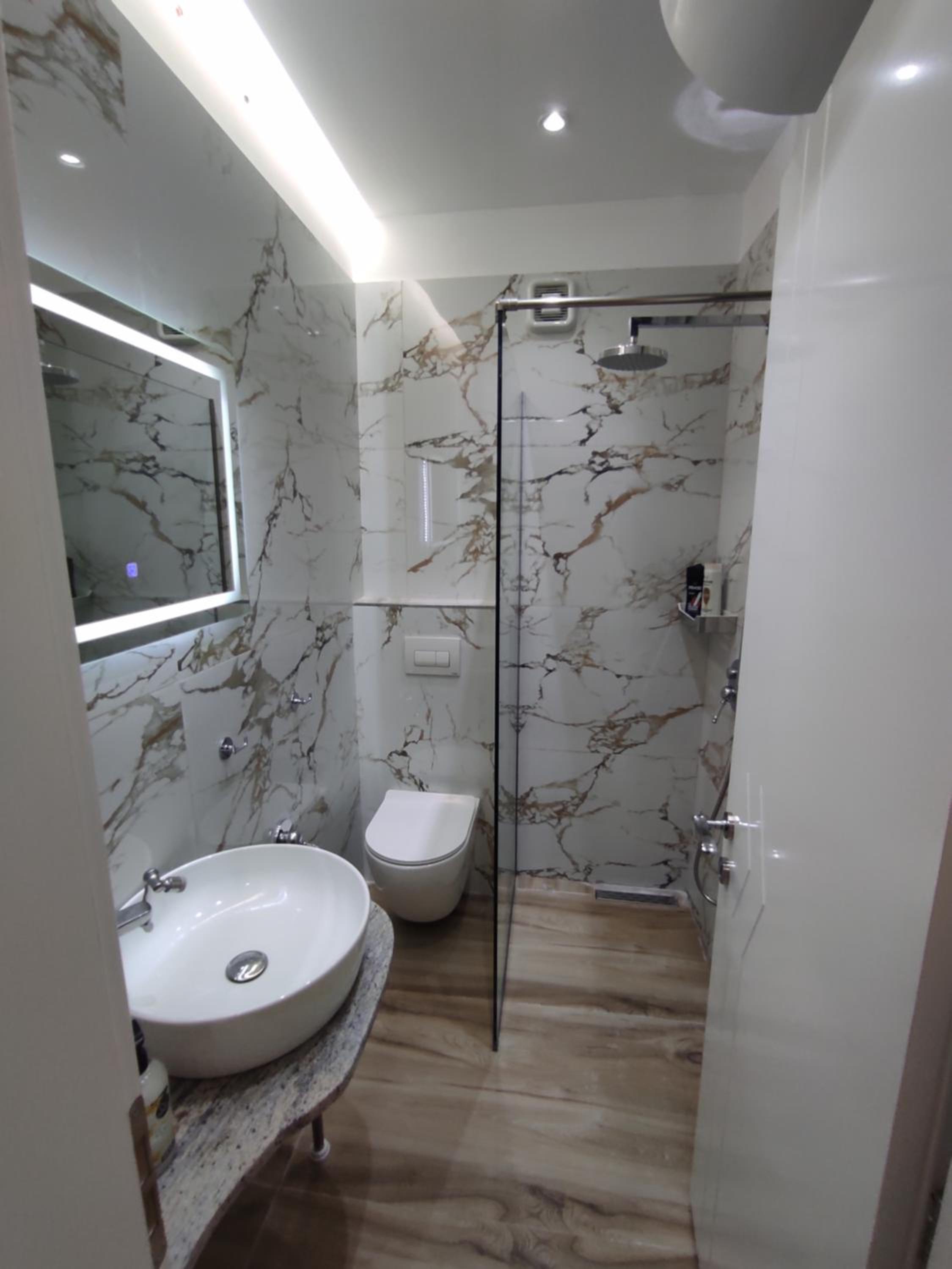 Floer Apartment Sarande