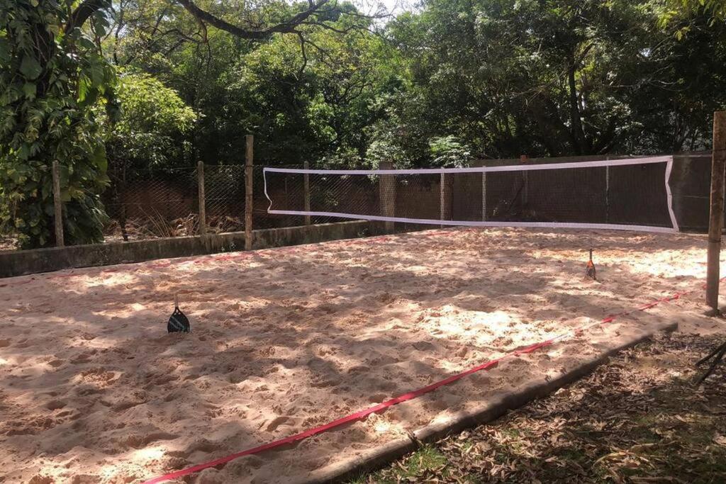 Chácara Linda e Aconchegante com 300mega Internet, Quadra Beach Tennis e Mesa de Sinuca