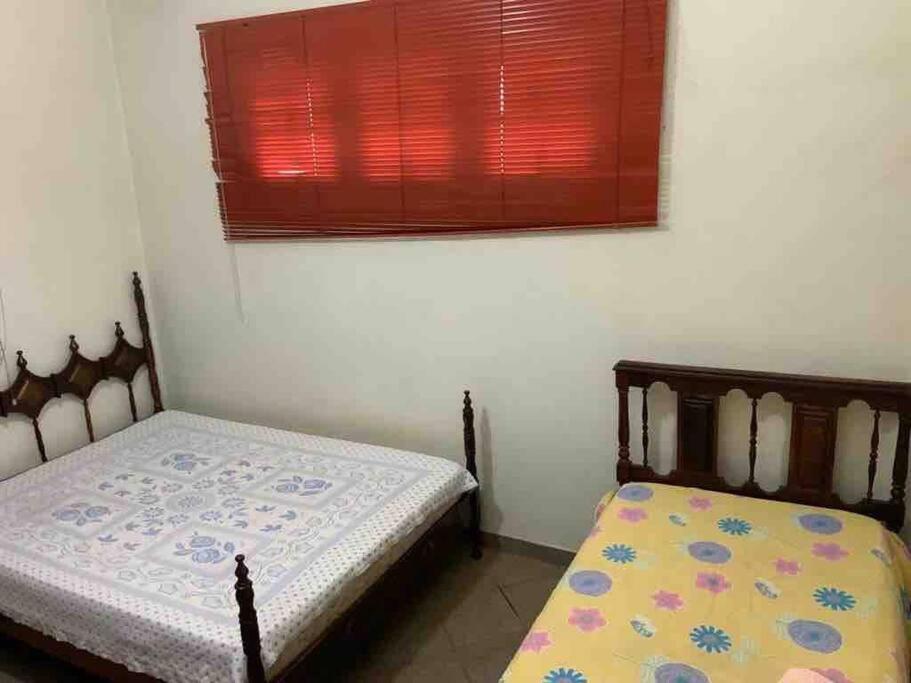 Chácara Linda e Aconchegante com 300mega Internet, Quadra Beach Tennis e Mesa de Sinuca