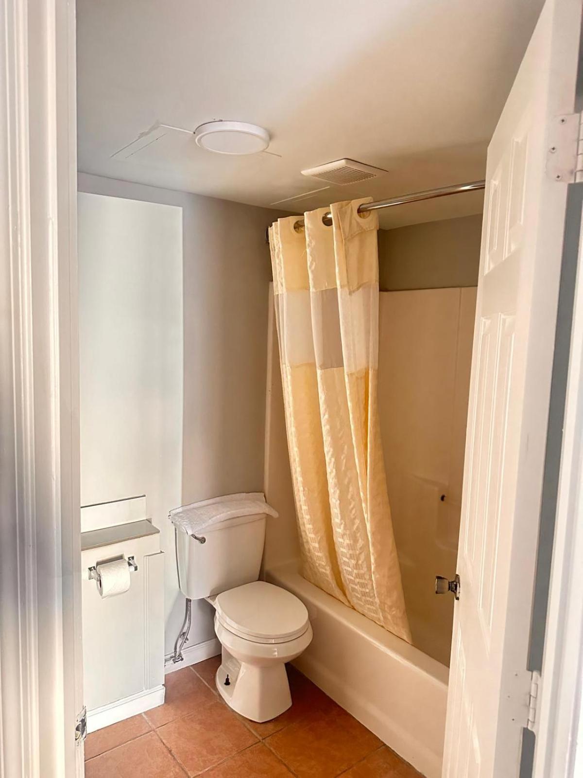 Budget Inn