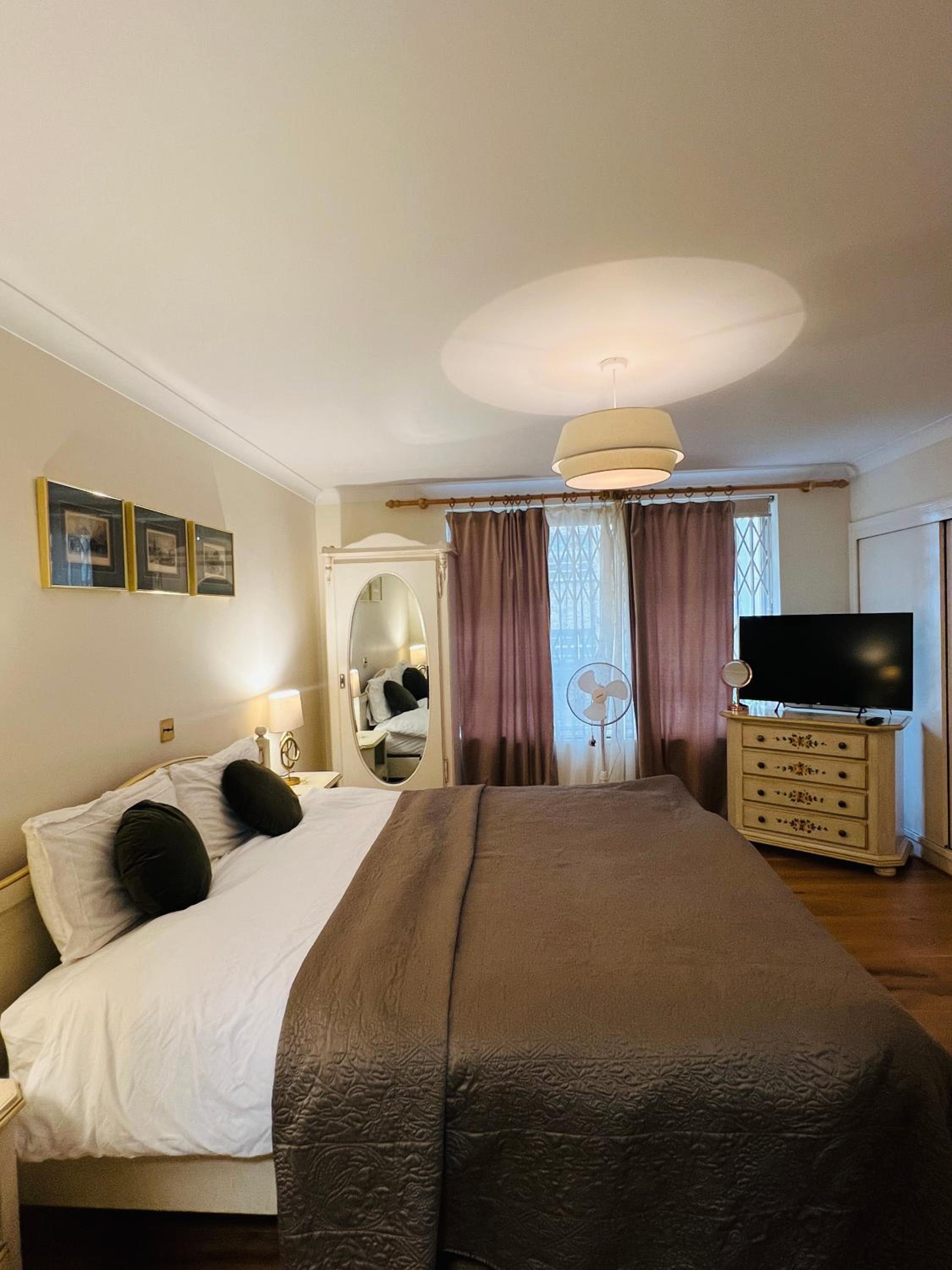 bloomrooms@Knightsbridge/HydePark