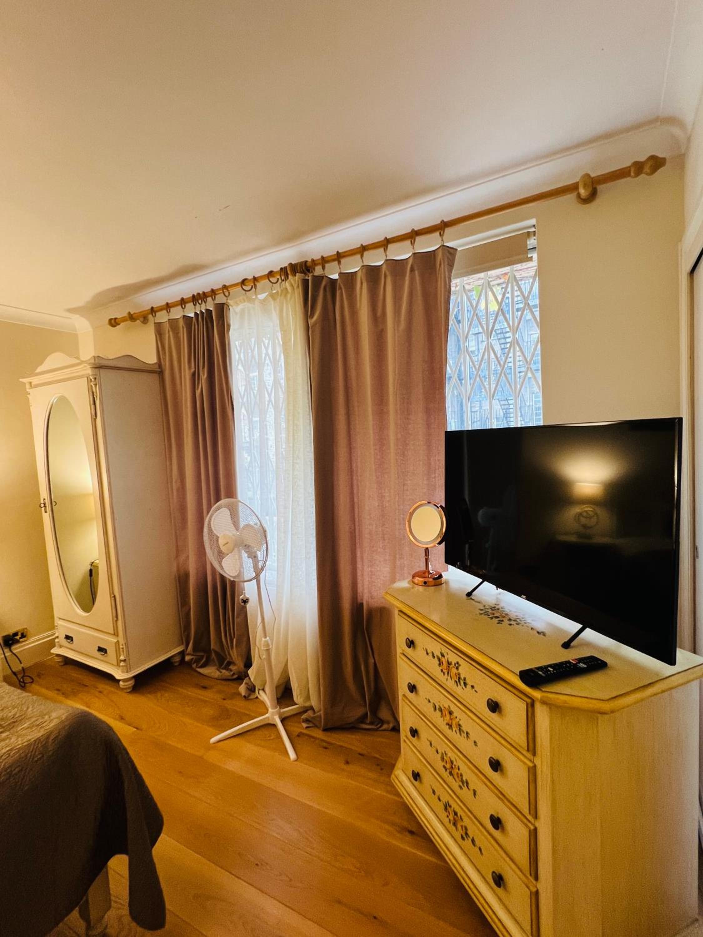 bloomrooms@Knightsbridge/HydePark