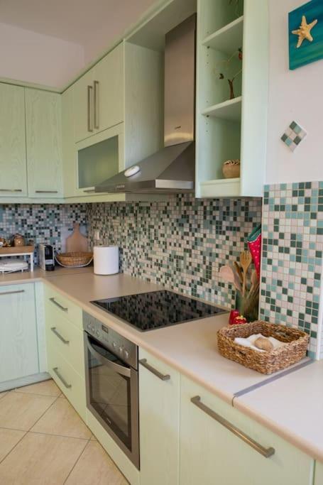 Korres Grove photo 4