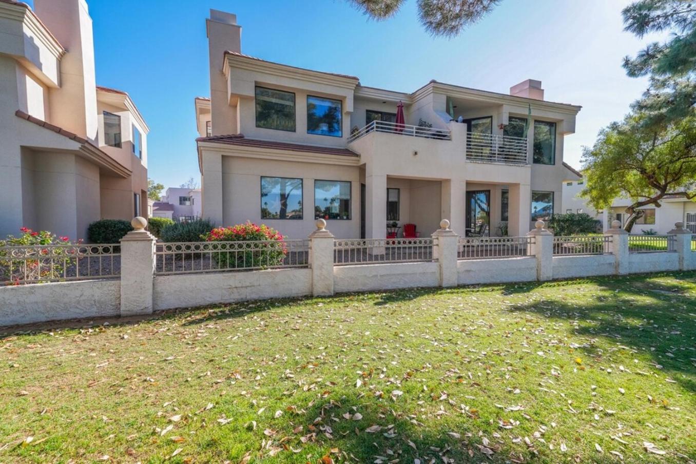 Waterfront-Amazing View w Fireworks-Private-Gated view 4