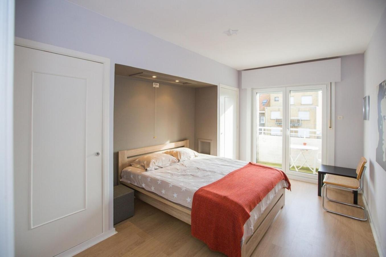 Bright Apartment With Sea View