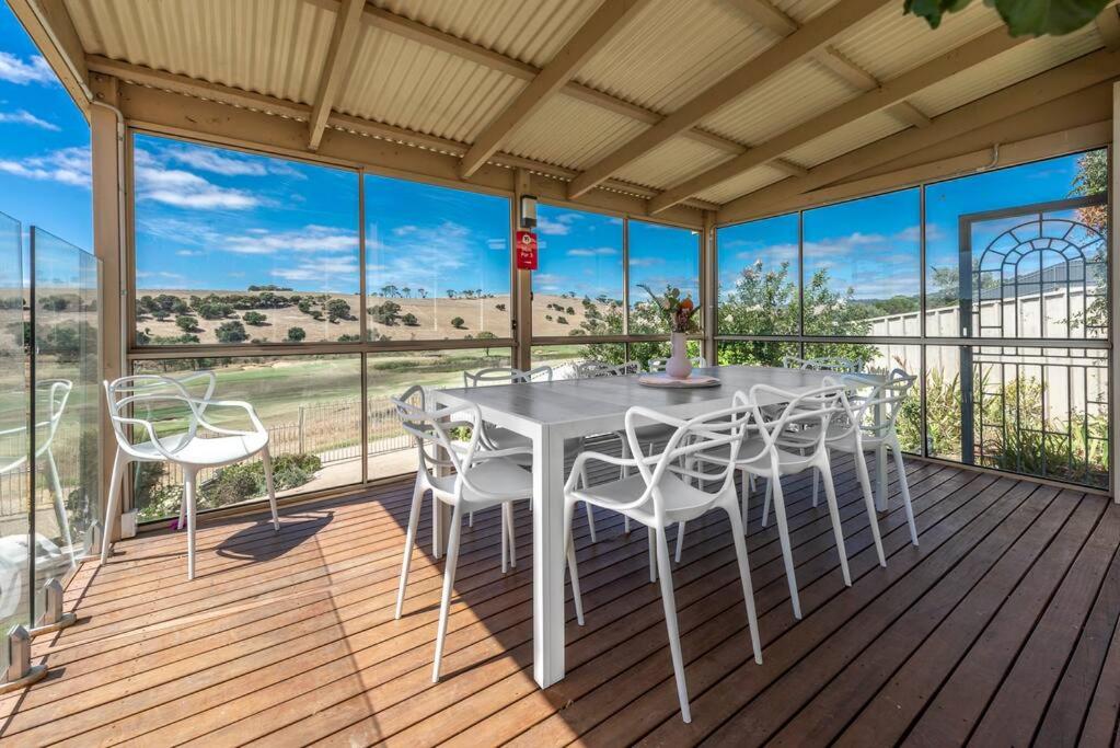 Ludere Normanville
