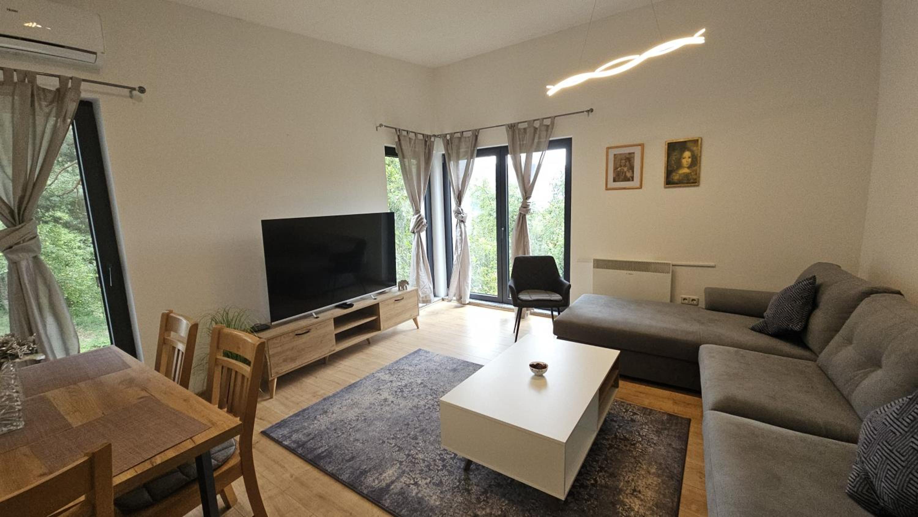 Sarajevo Hills,garage parking and big garden free