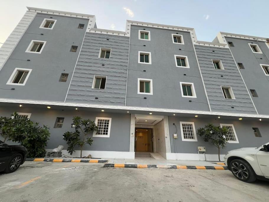Modern stuido in Riyadh