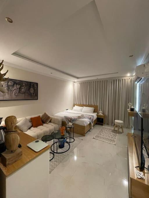 Modern stuido in Riyadh
