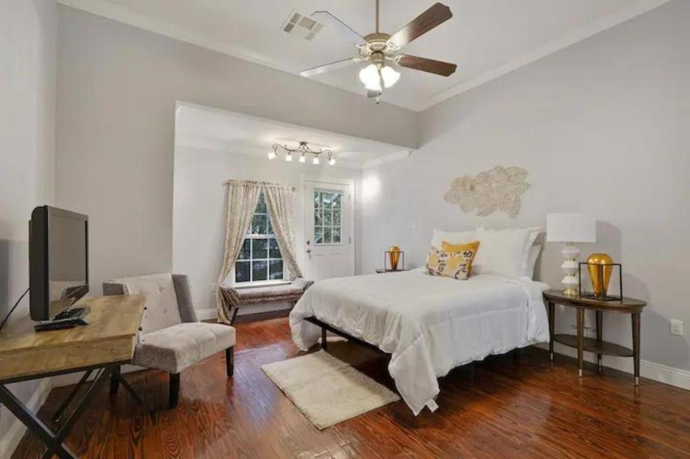 Historic 3br Treme Home Art Gallery Excellence view 2