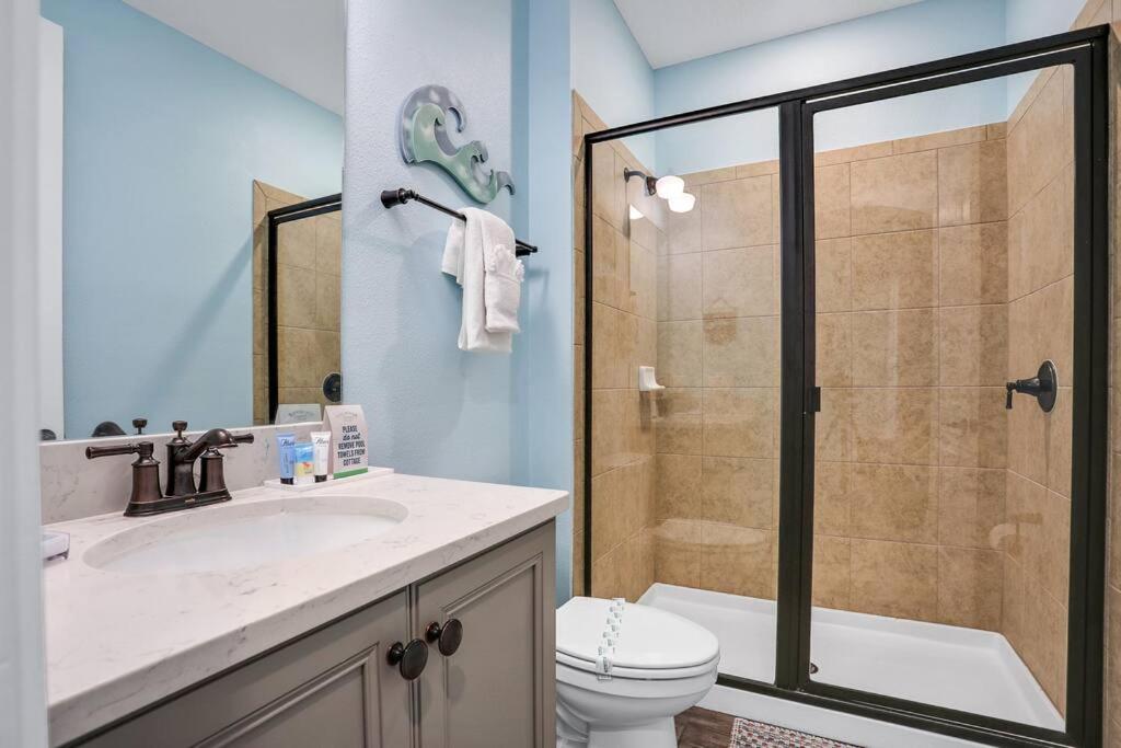 Margarita Manor - 8 Bedroom Pool - Spa Home with Amazing Sunset & Arcade