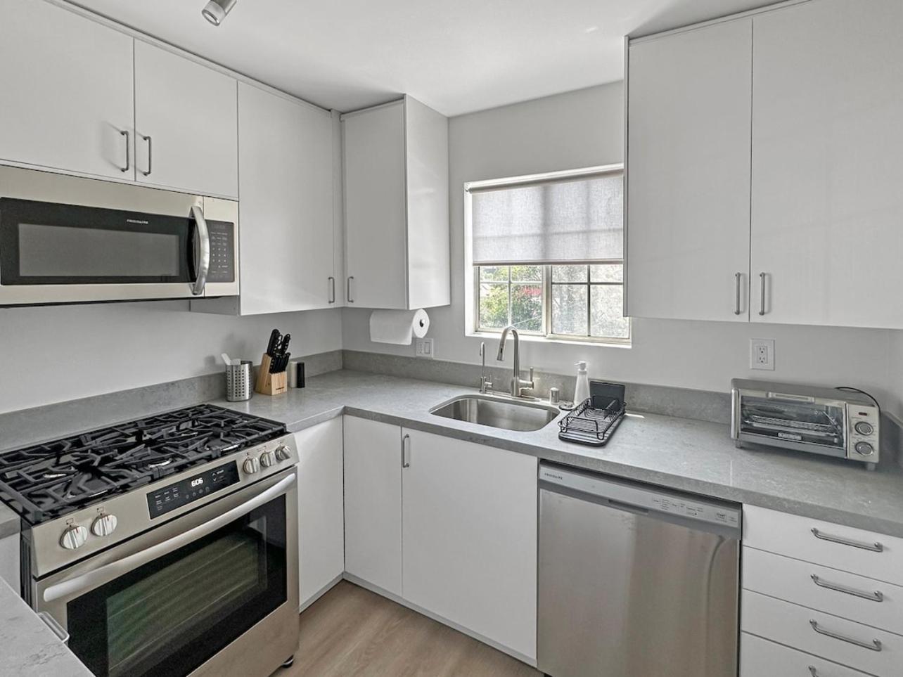 Discount For 30 Days Plus Stay In Culver City