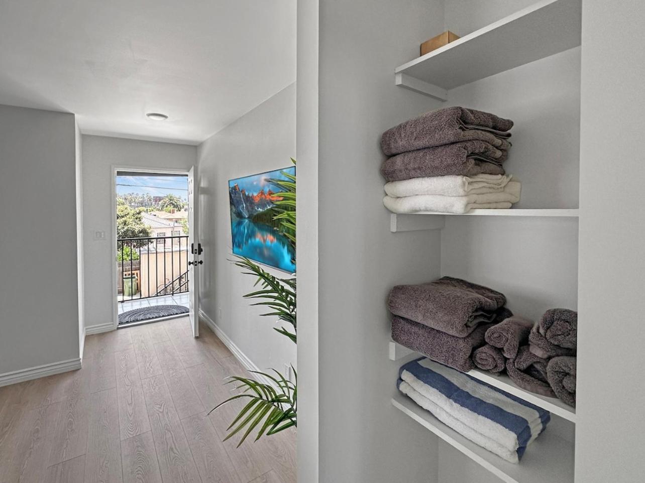 Discount For 30 Days Plus Stay In Culver City