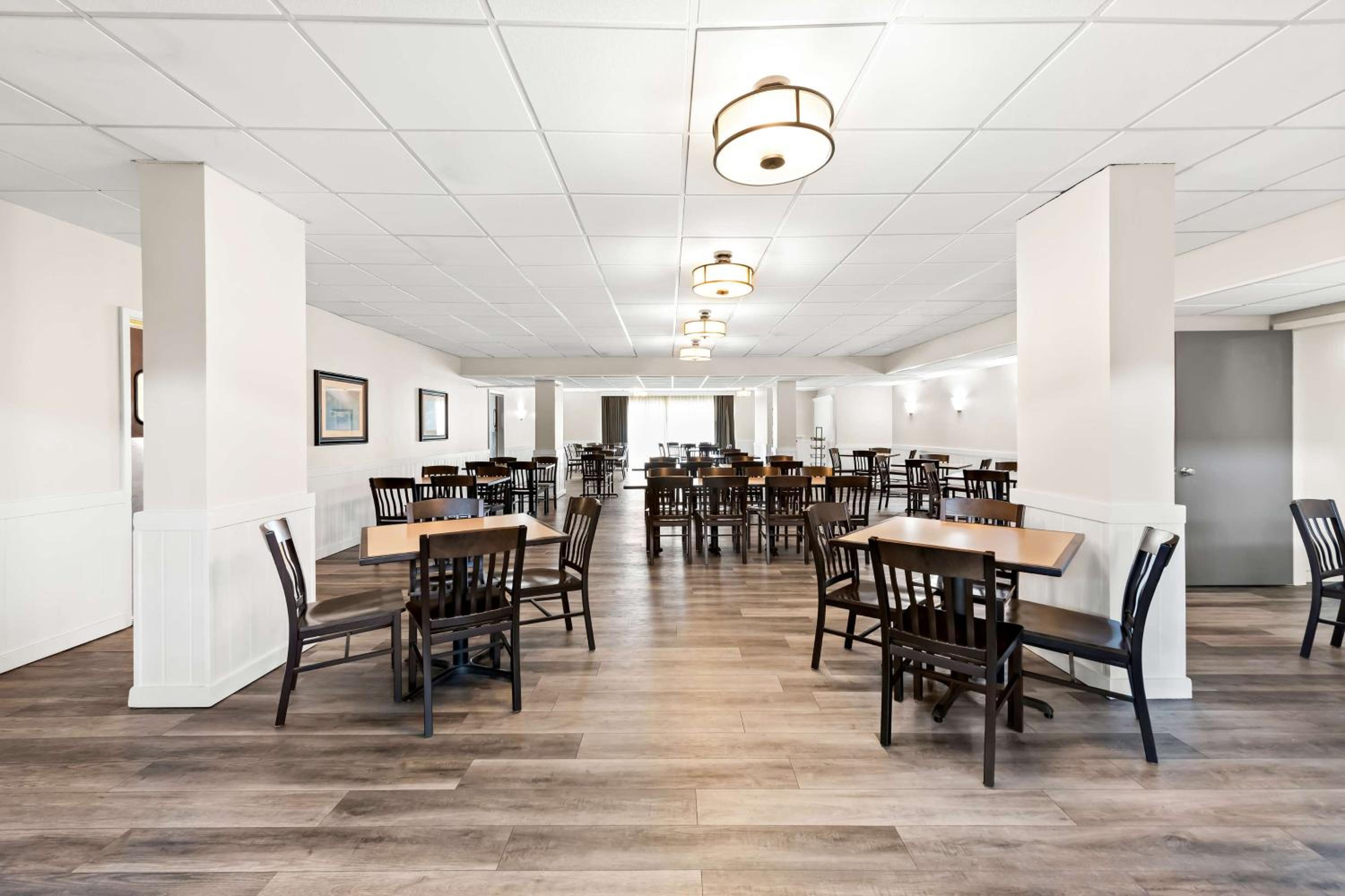 Sedalia Vacations - Best Western State Fair Inn - Property Image 5