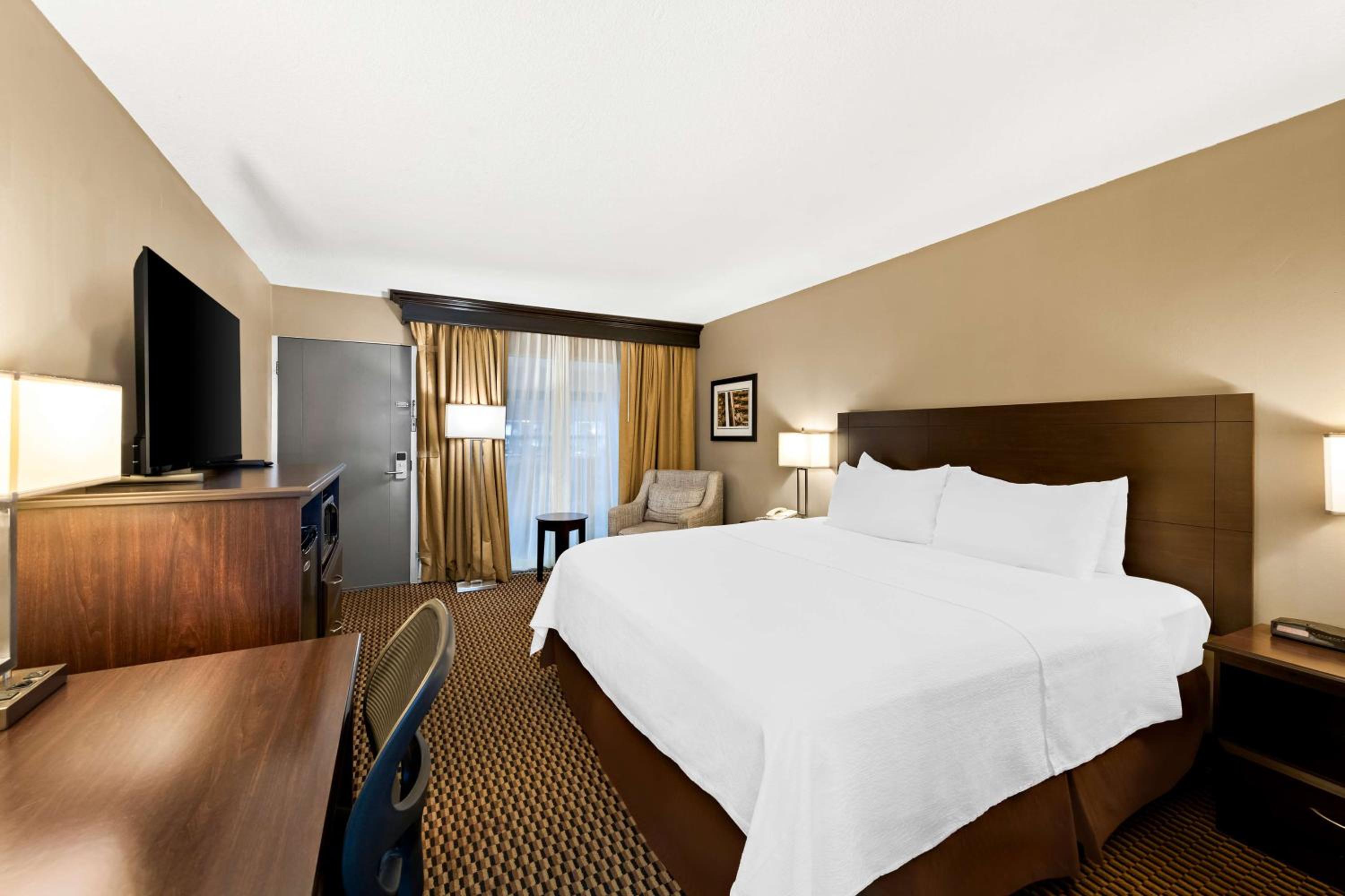 Sedalia Vacations - Best Western State Fair Inn - Property Image 9
