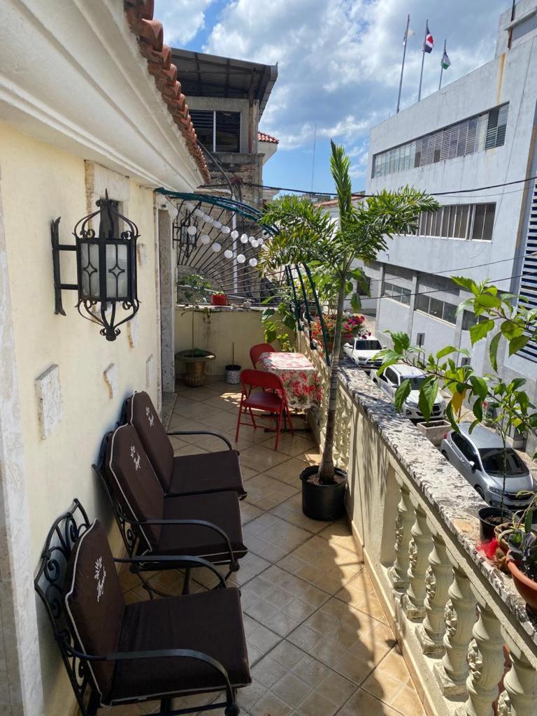 Colonial zone great location private room