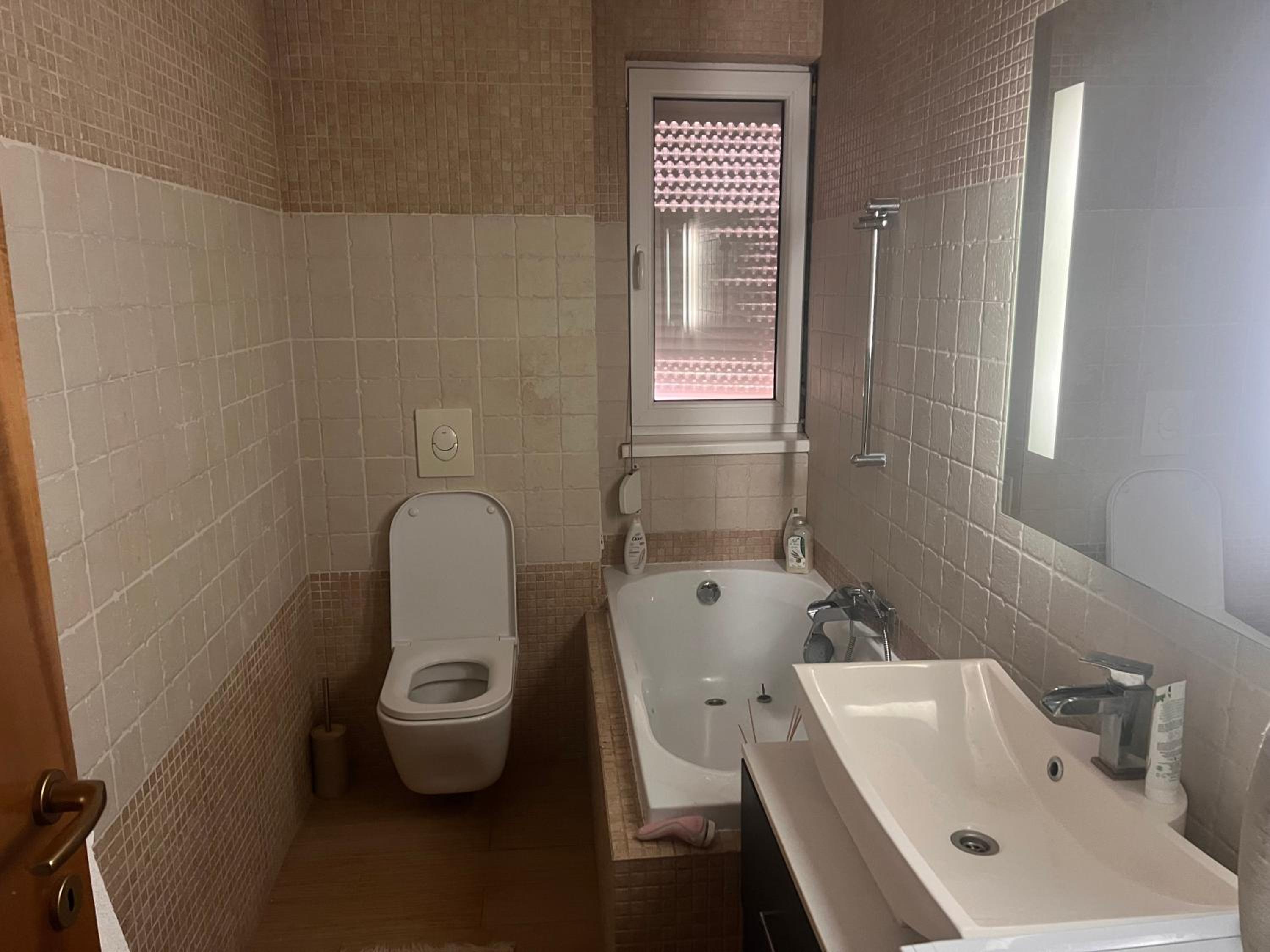 Ultracentral Apt