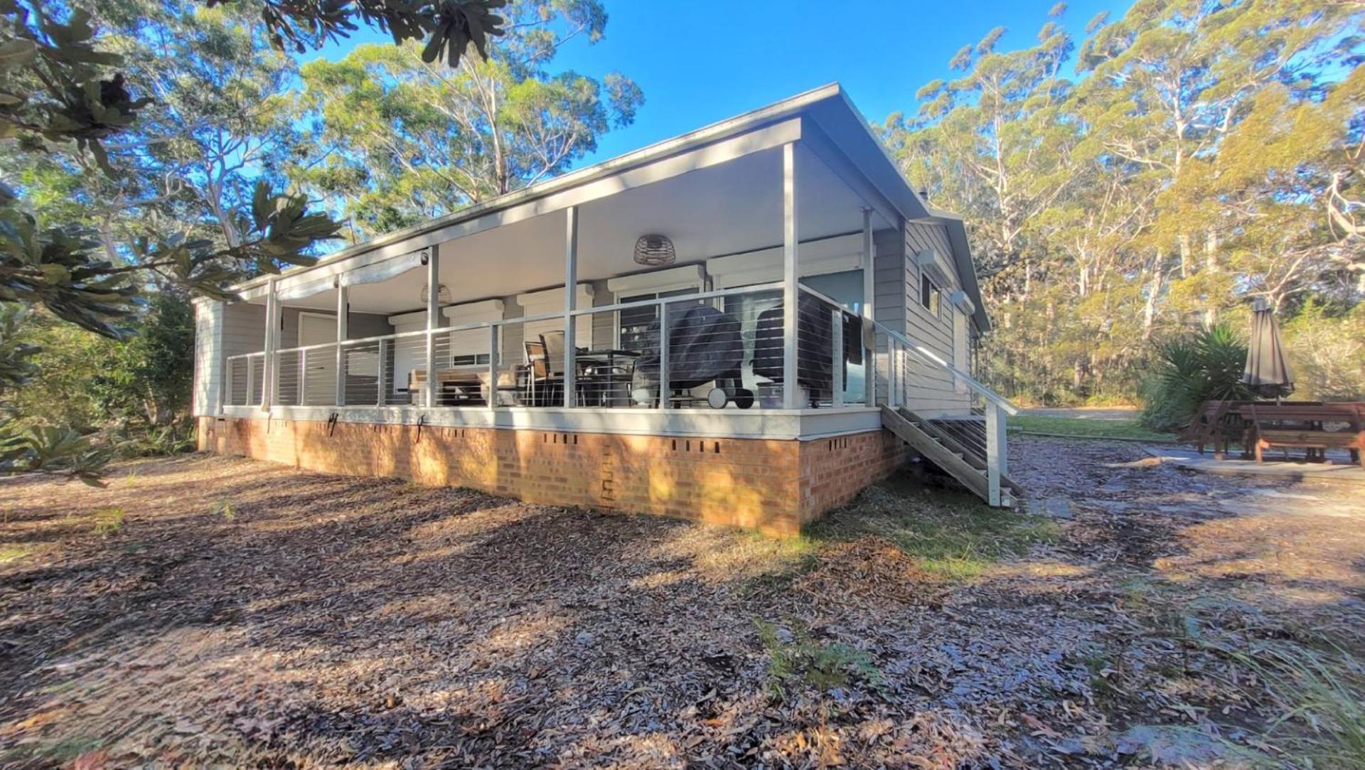 Wrights Beach Bungalow - Walk to the water