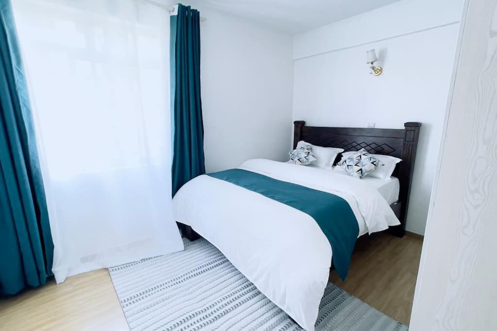2 bedroom near upperhill & yaya view 4