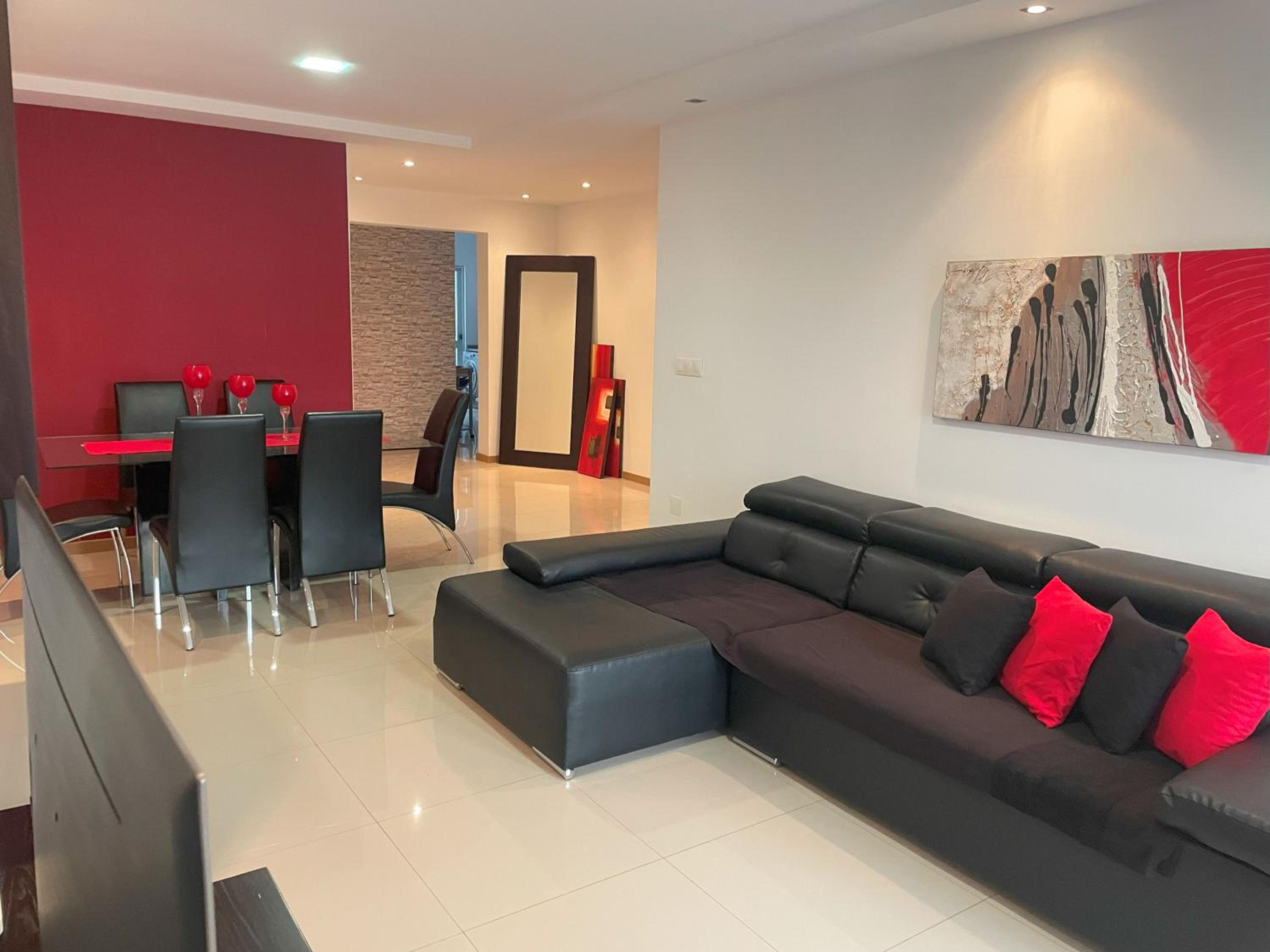 Meraki's Apartment
