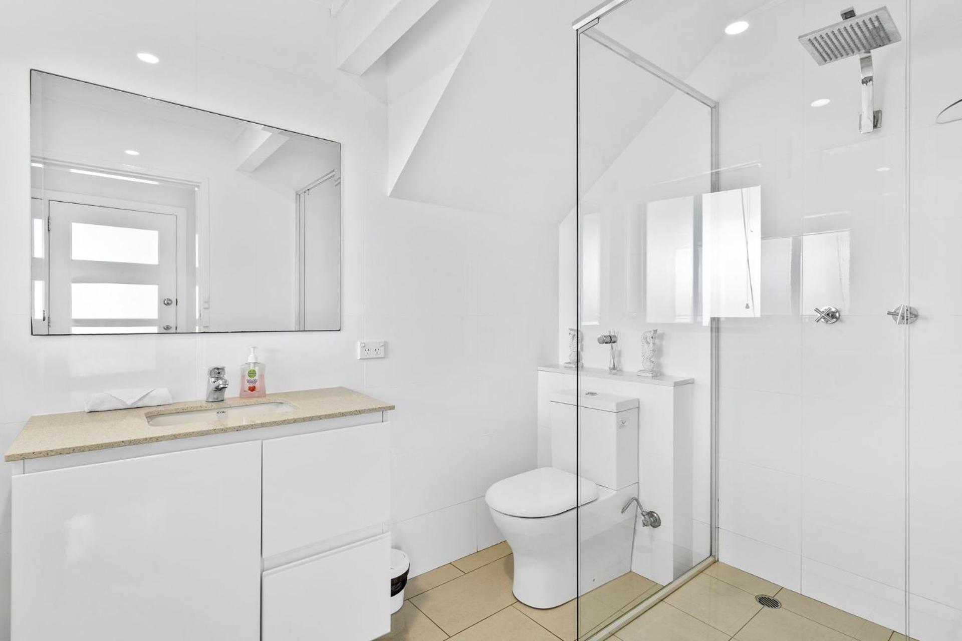 Sabia Beach House Vincentia - Family Fun - Beachfront