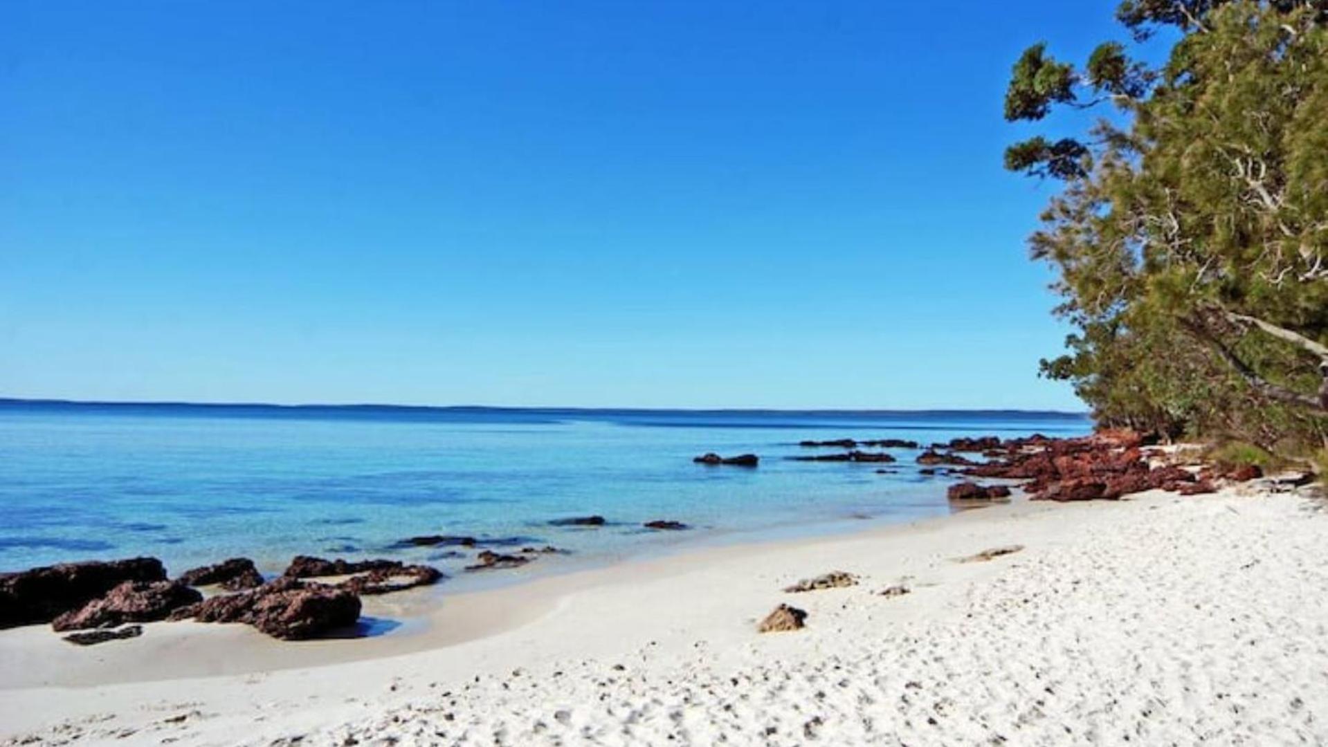 Vincentia Style - Only 150m to the Beach - Free Wifi & Chrome Cast