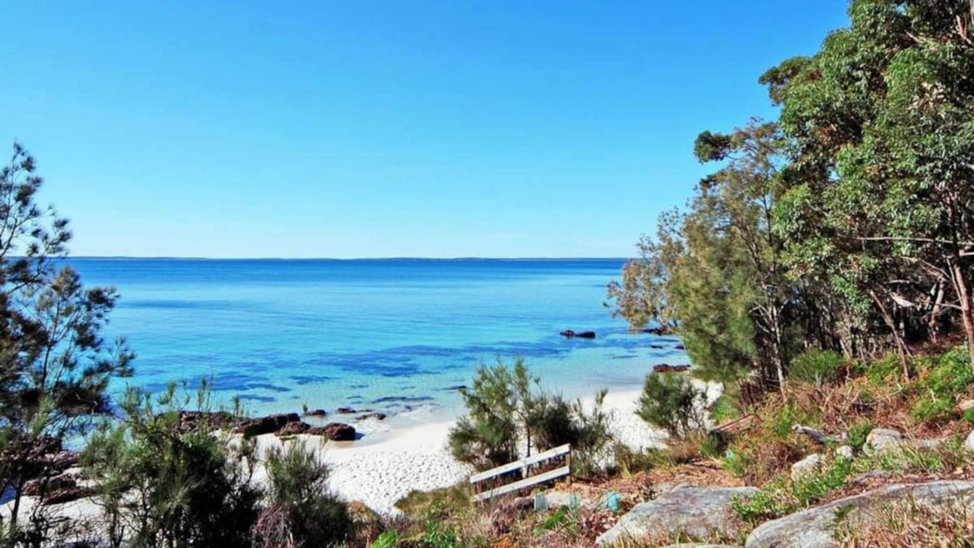 Vincentia Style - Only 150m to the Beach - Free Wifi & Chrome Cast