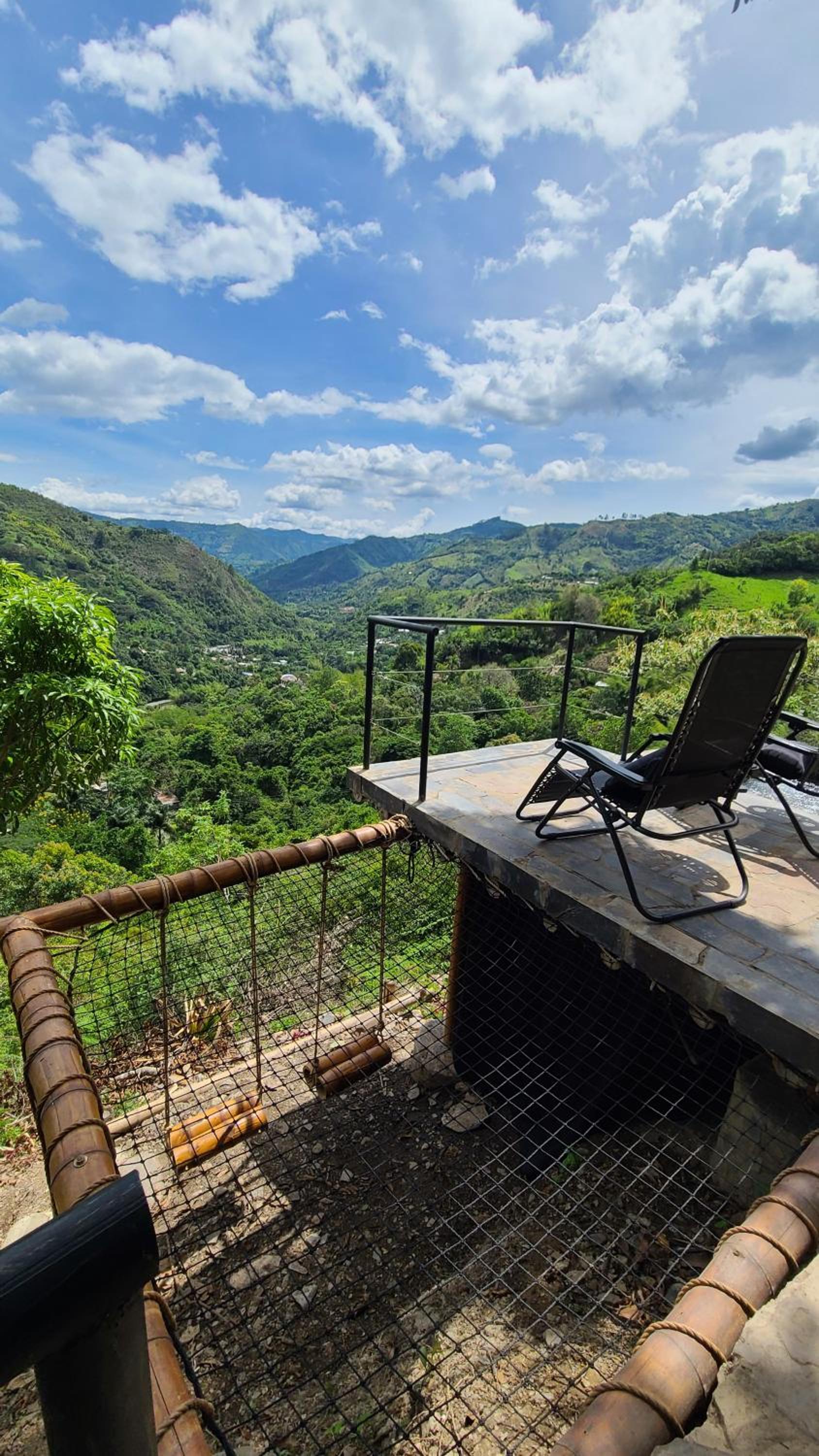 Colibamboo the Nest, El nido glamping con hermosas vistas